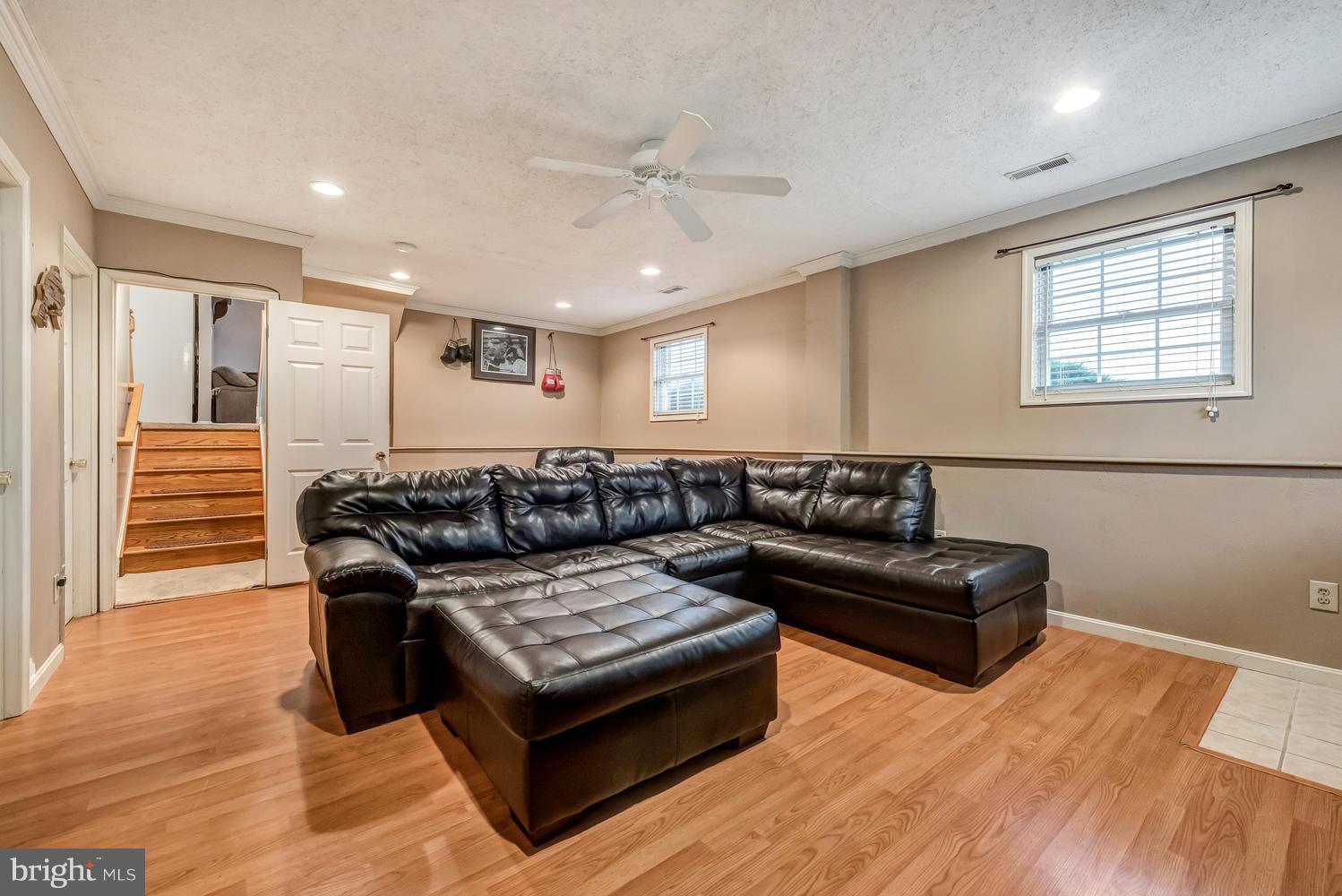 WHISPERING HILLS - Residential