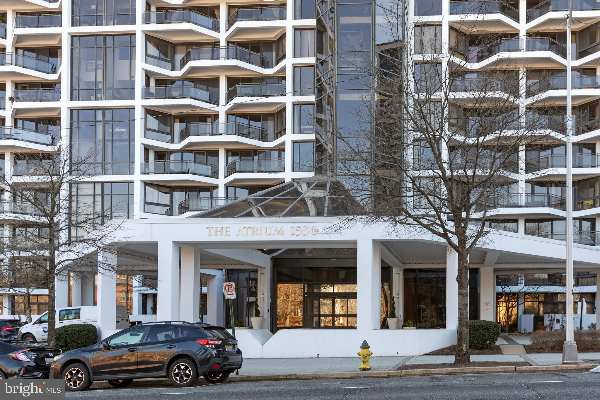 Arlington, Virginia 22209, United States, 1 Bedroom Bedrooms, ,1 BathroomBathrooms,Residential,Contingent,77741