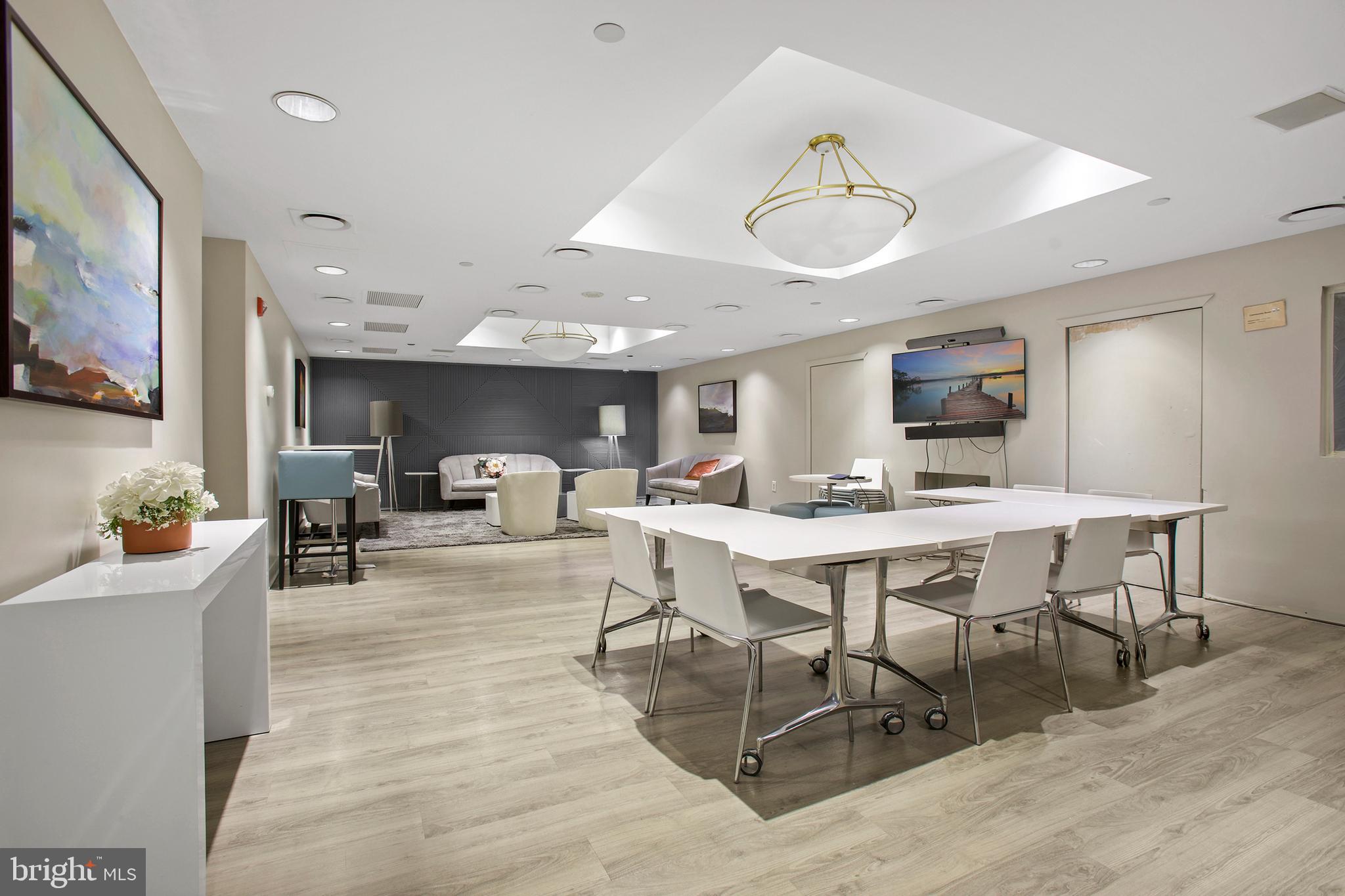 ATRIUM CONDO - Residential