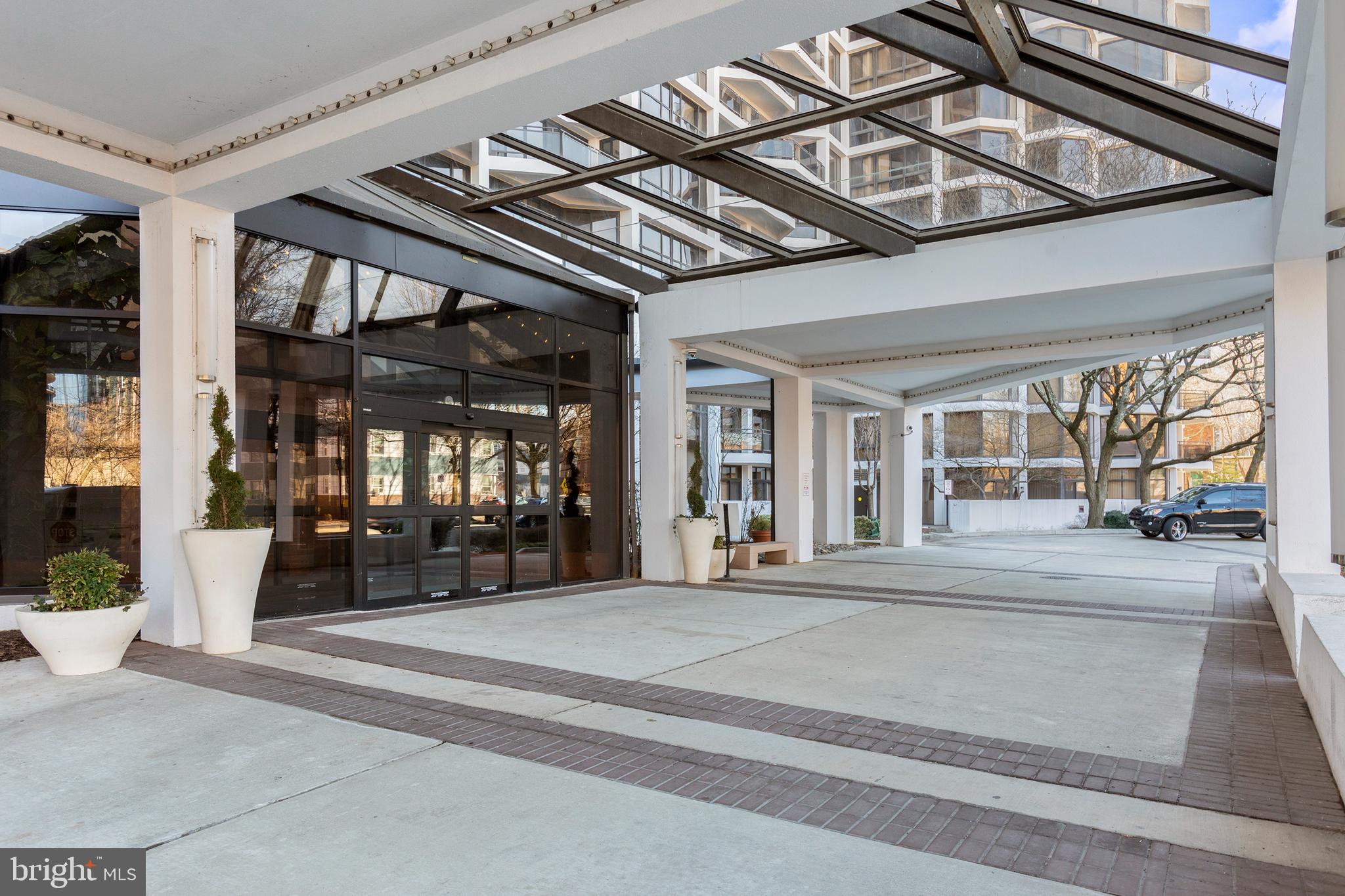 ATRIUM CONDO - Residential