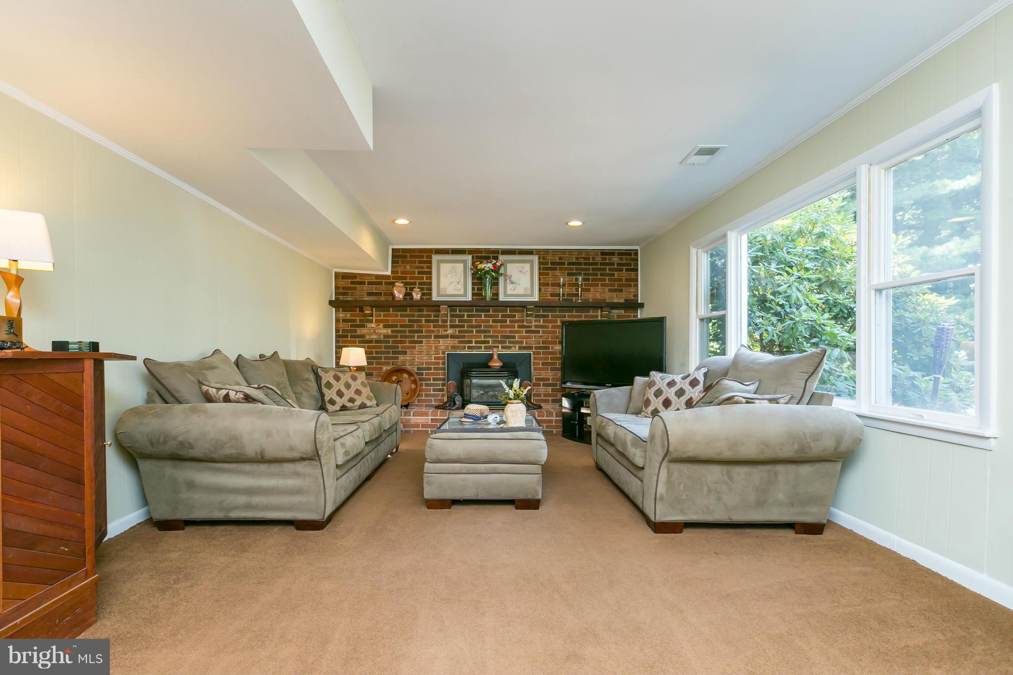 LONDON BRIDGE ESTATES - Residential