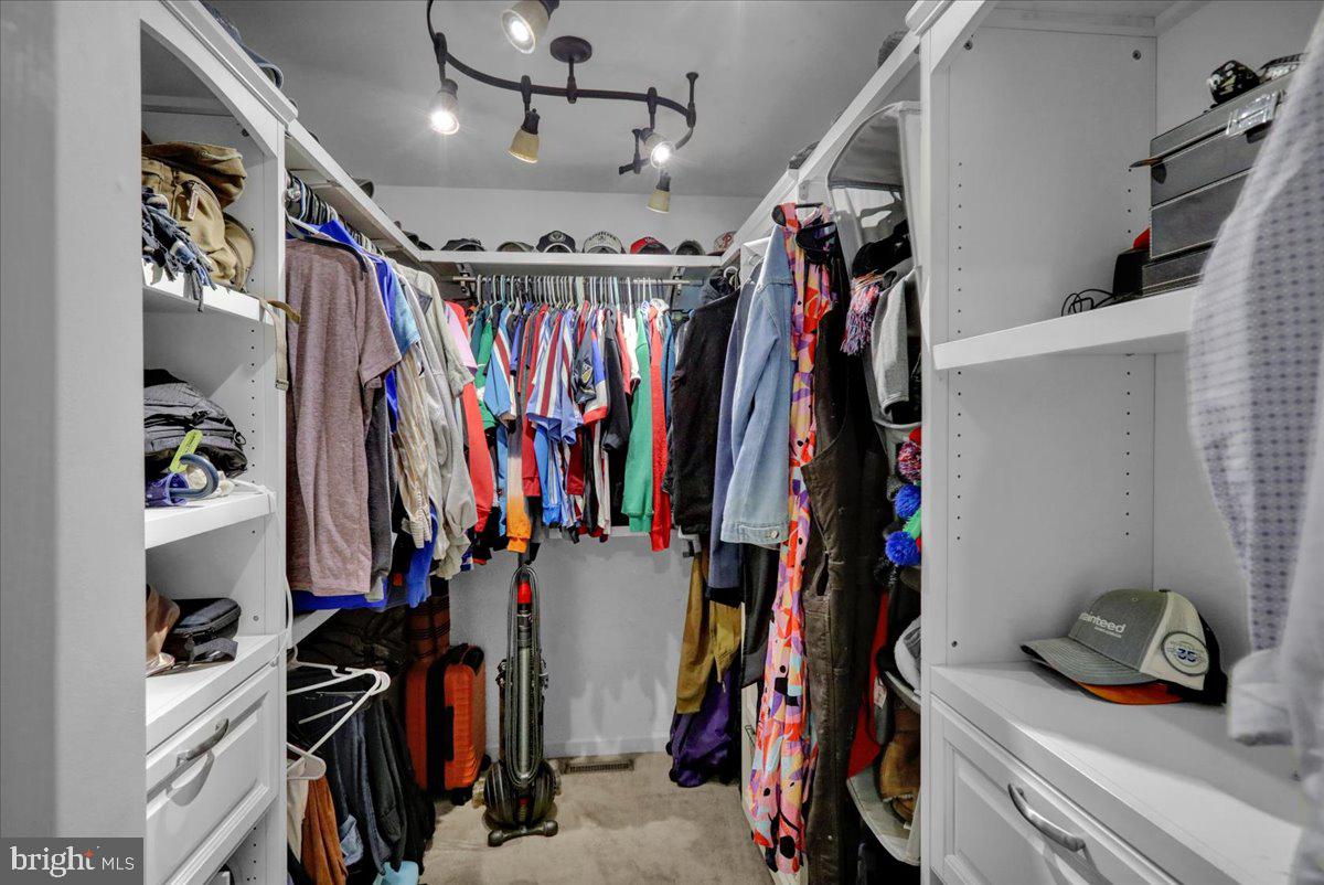 VALLEY RIDGE - Residential