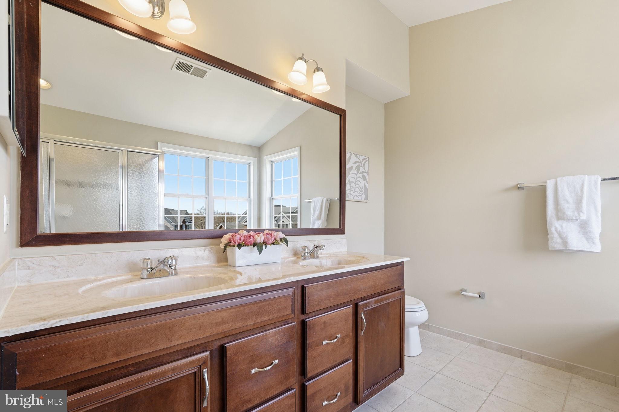 LOUDOUN VALLEY ESTATES 2 - Residential