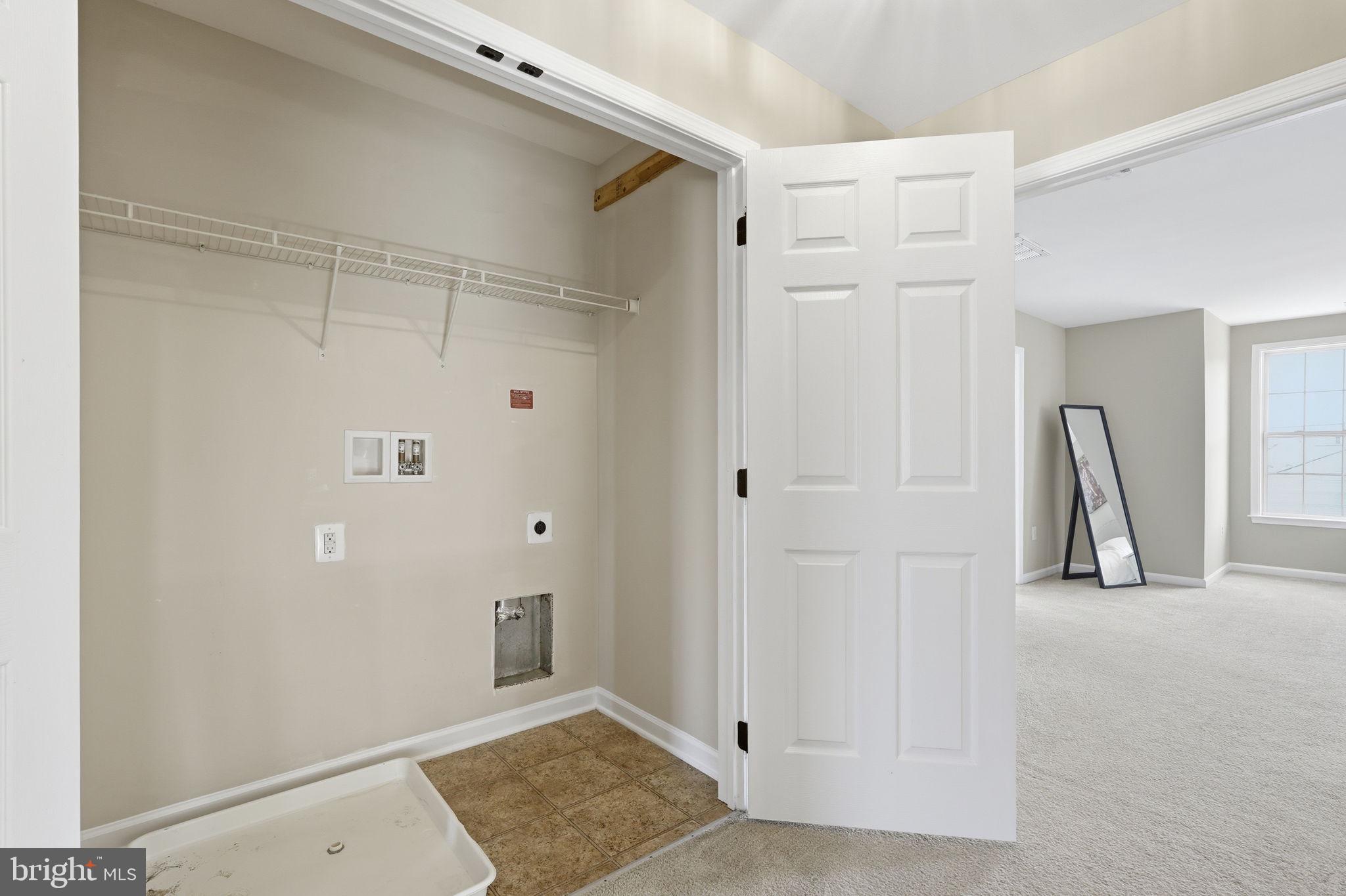 LOUDOUN VALLEY ESTATES 2 - Residential