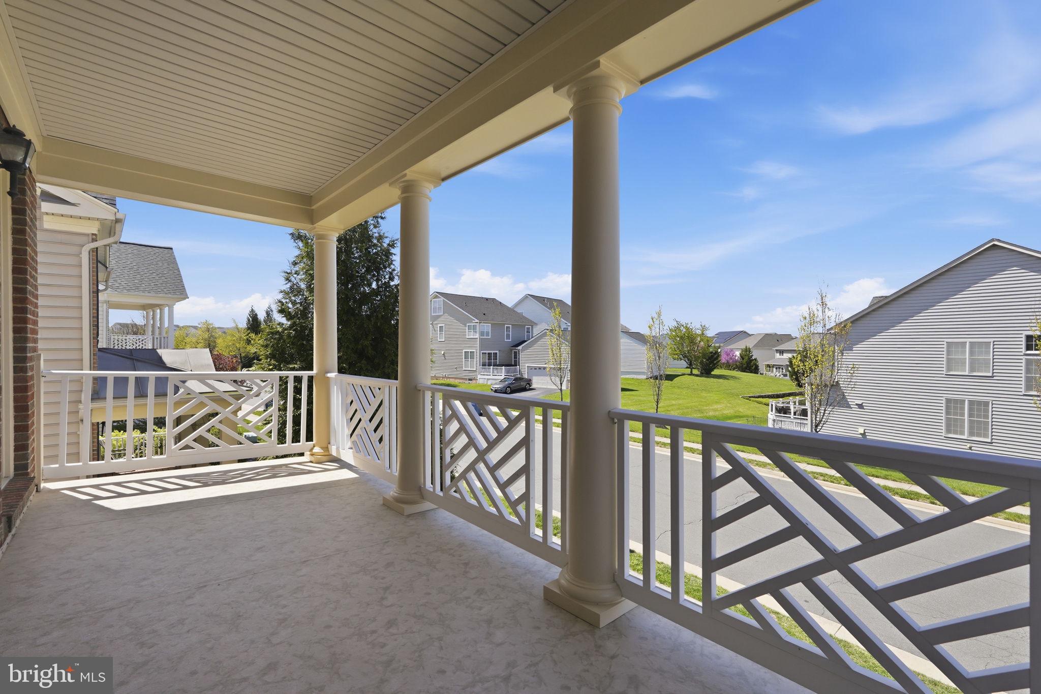 LOUDOUN VALLEY ESTATES 2 - Residential