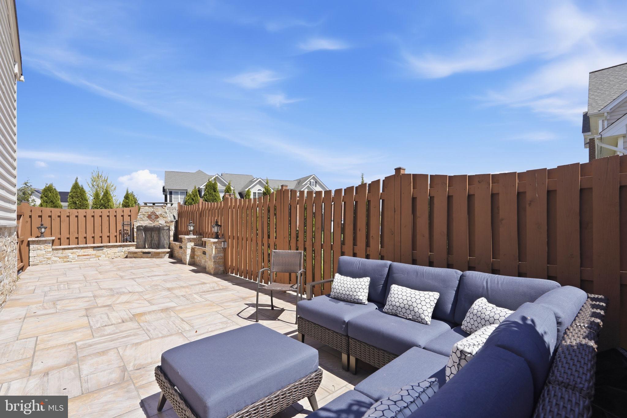 LOUDOUN VALLEY ESTATES 2 - Residential