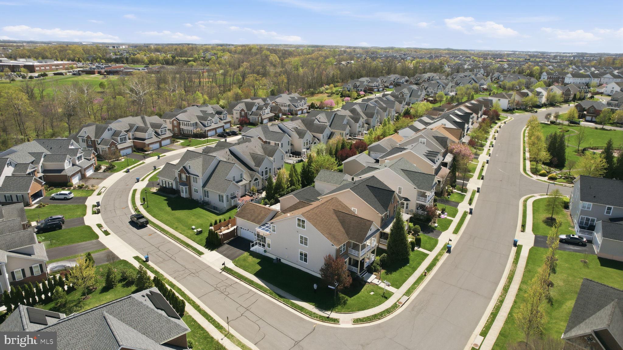 LOUDOUN VALLEY ESTATES 2 - Residential