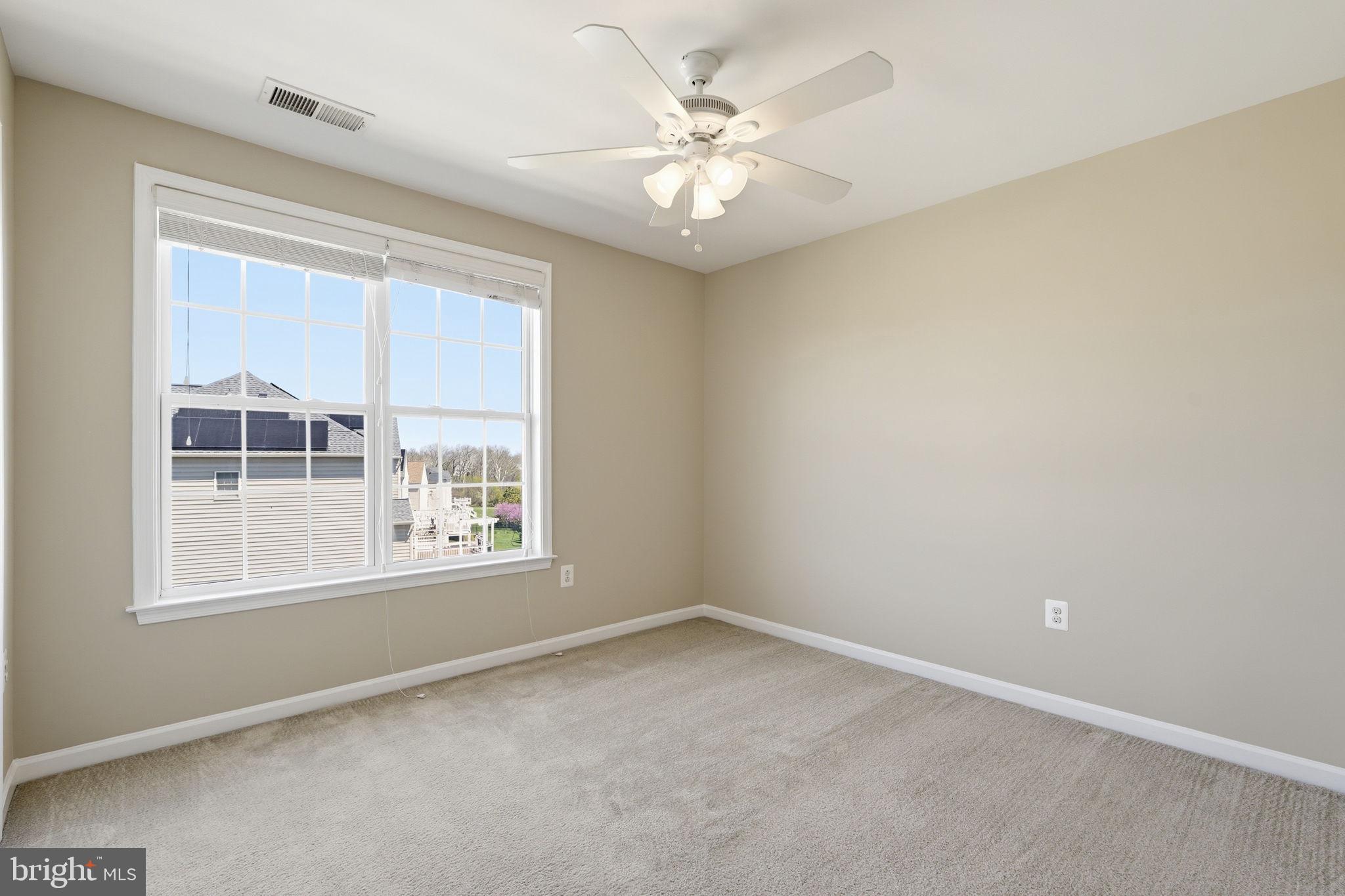 LOUDOUN VALLEY ESTATES 2 - Residential