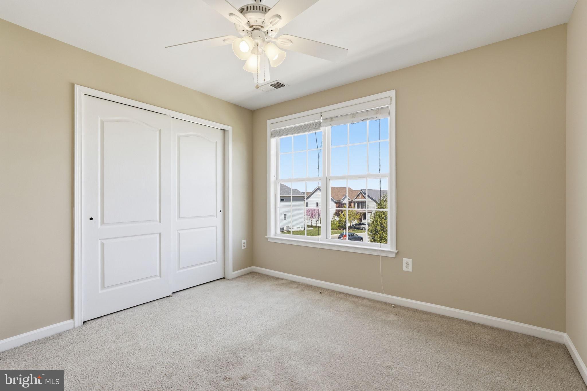 LOUDOUN VALLEY ESTATES 2 - Residential