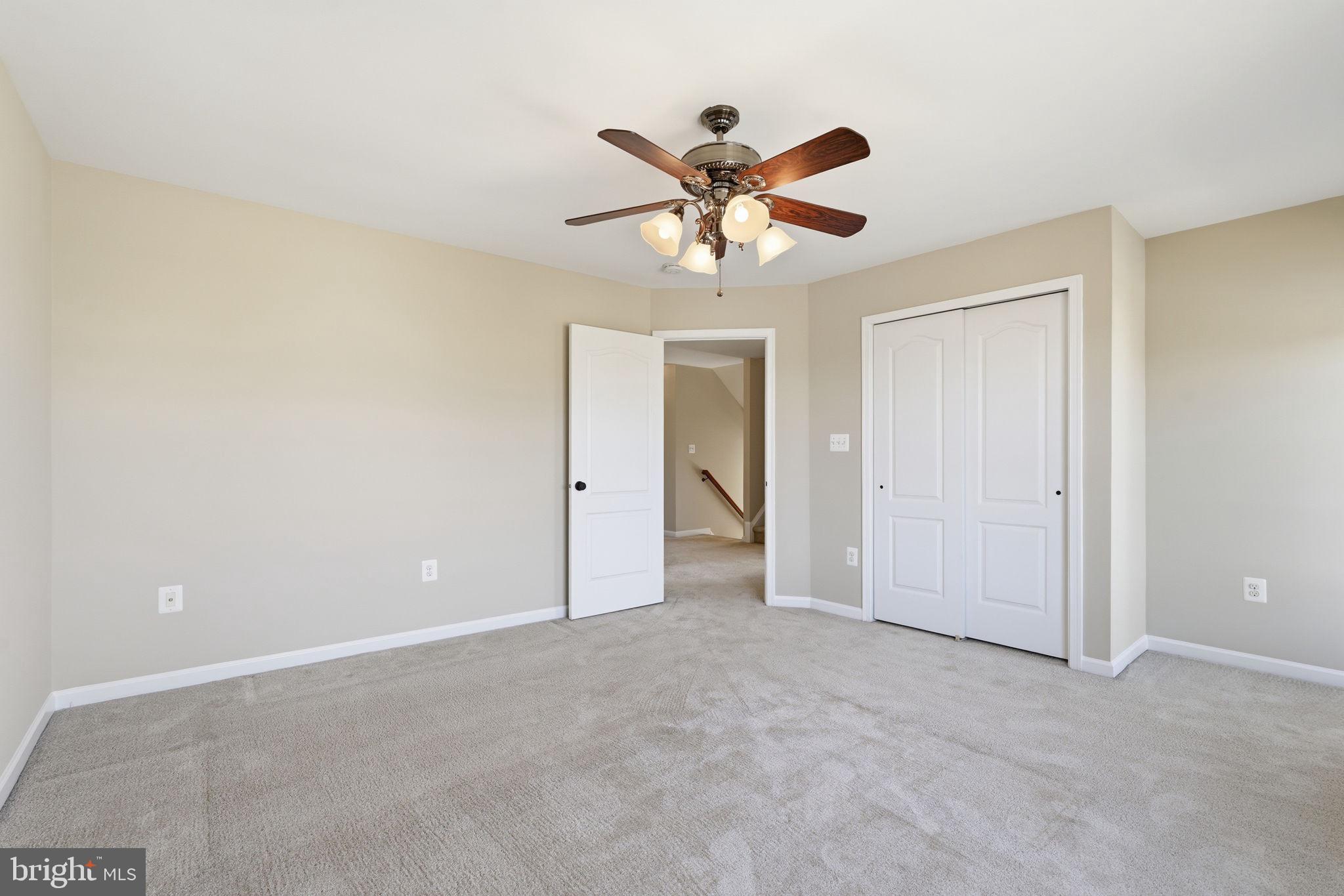 LOUDOUN VALLEY ESTATES 2 - Residential