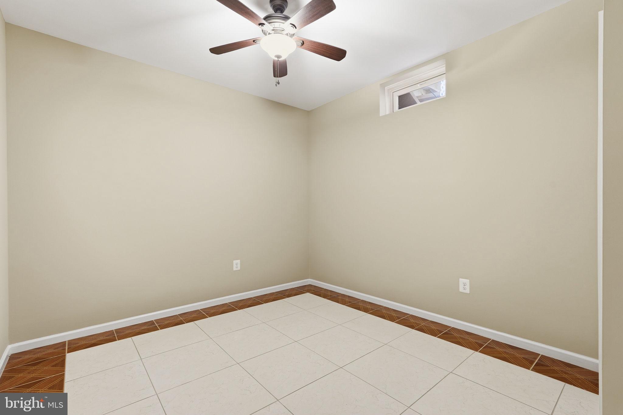 LOUDOUN VALLEY ESTATES 2 - Residential