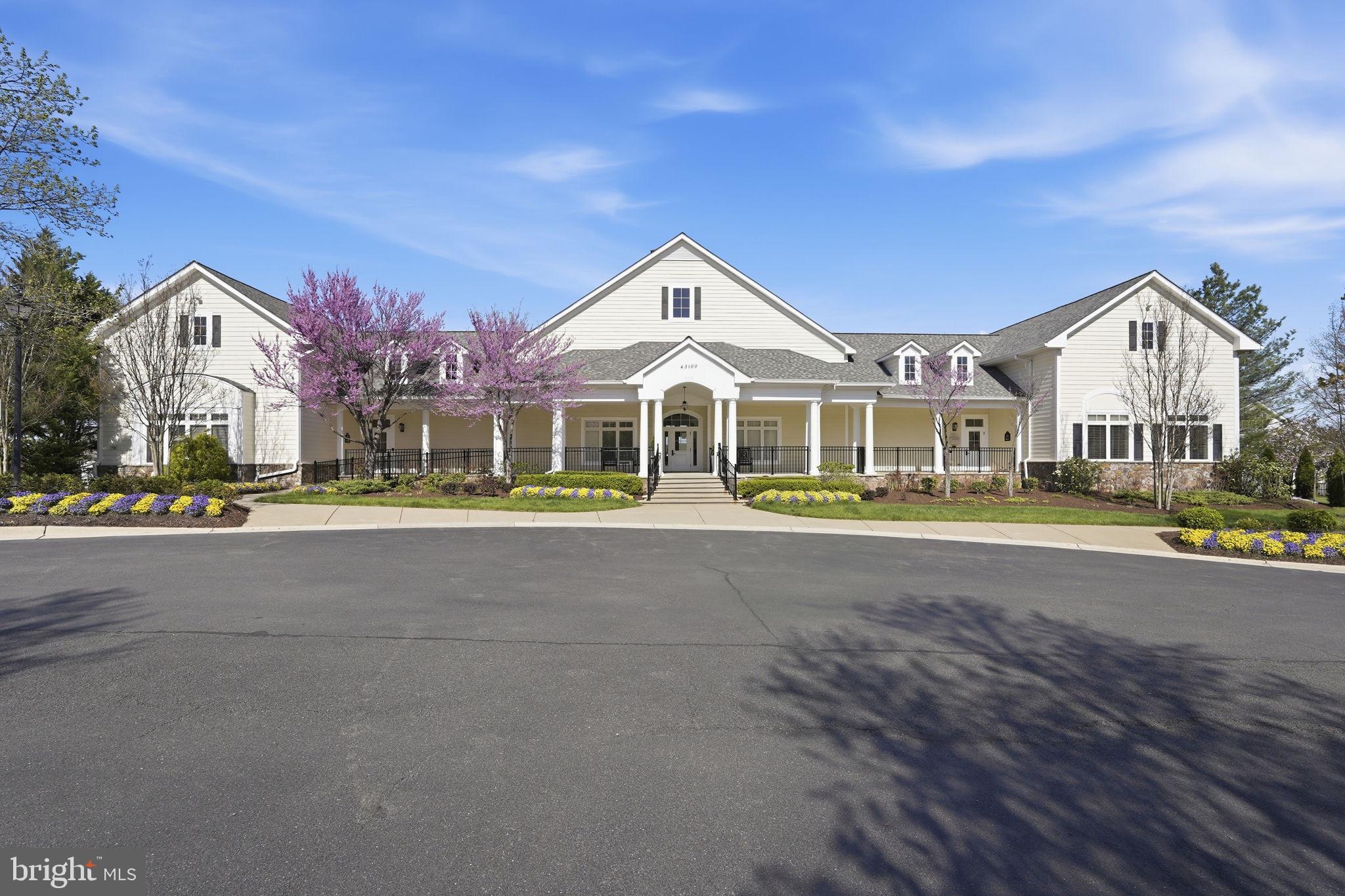 LOUDOUN VALLEY ESTATES 2 - Residential
