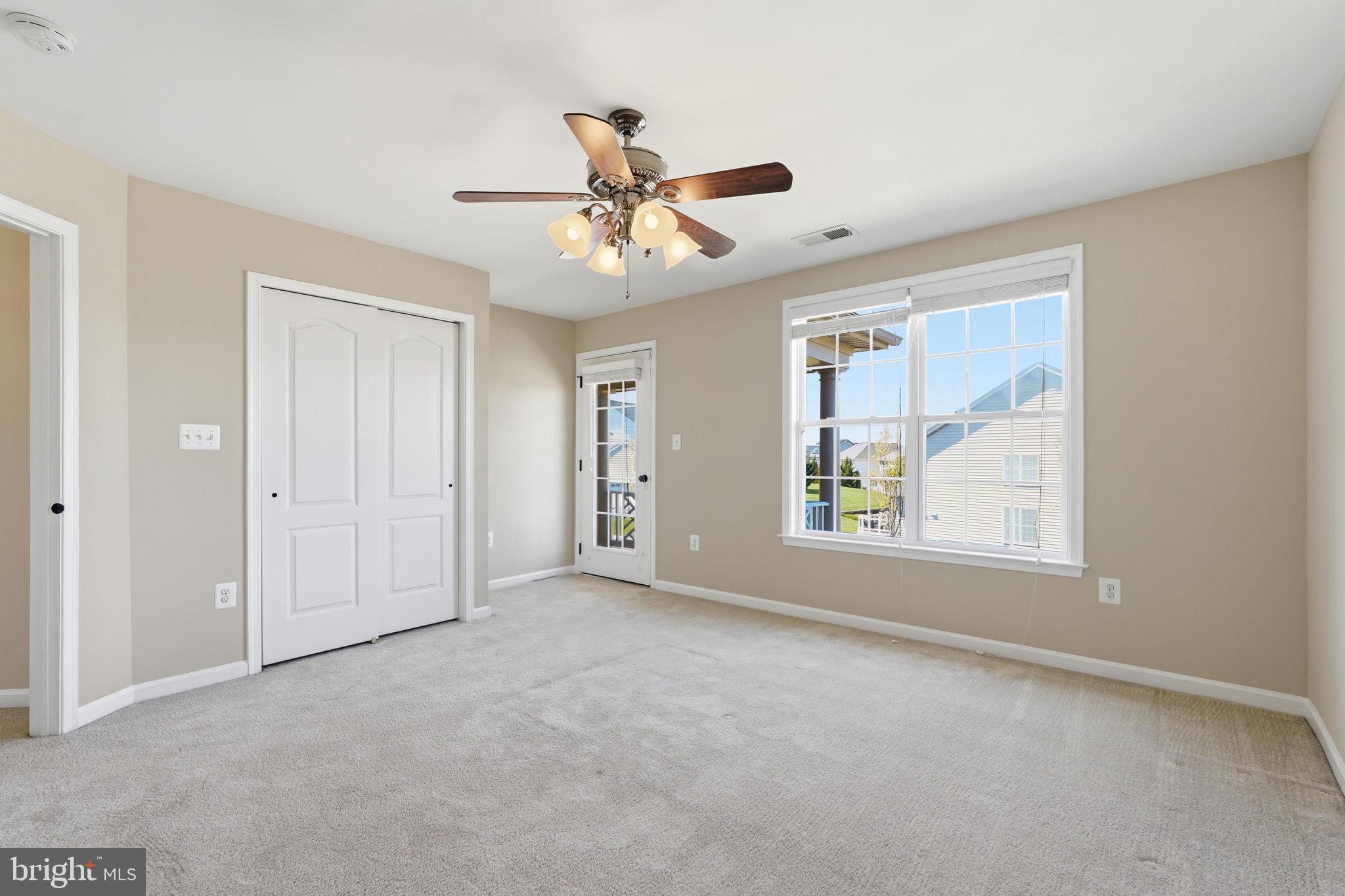 LOUDOUN VALLEY ESTATES 2 - Residential