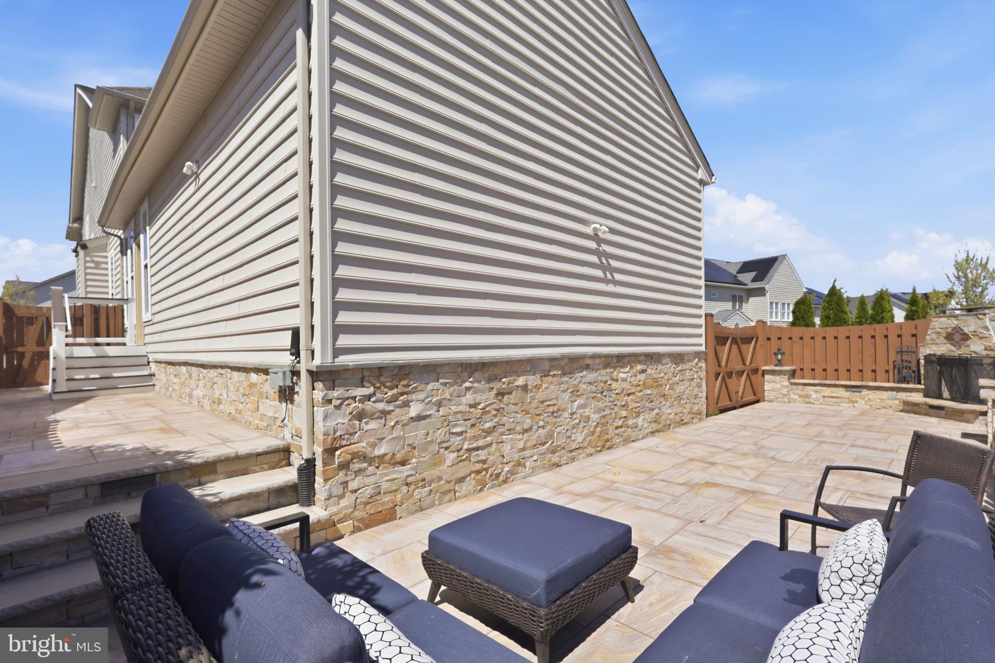 LOUDOUN VALLEY ESTATES 2 - Residential