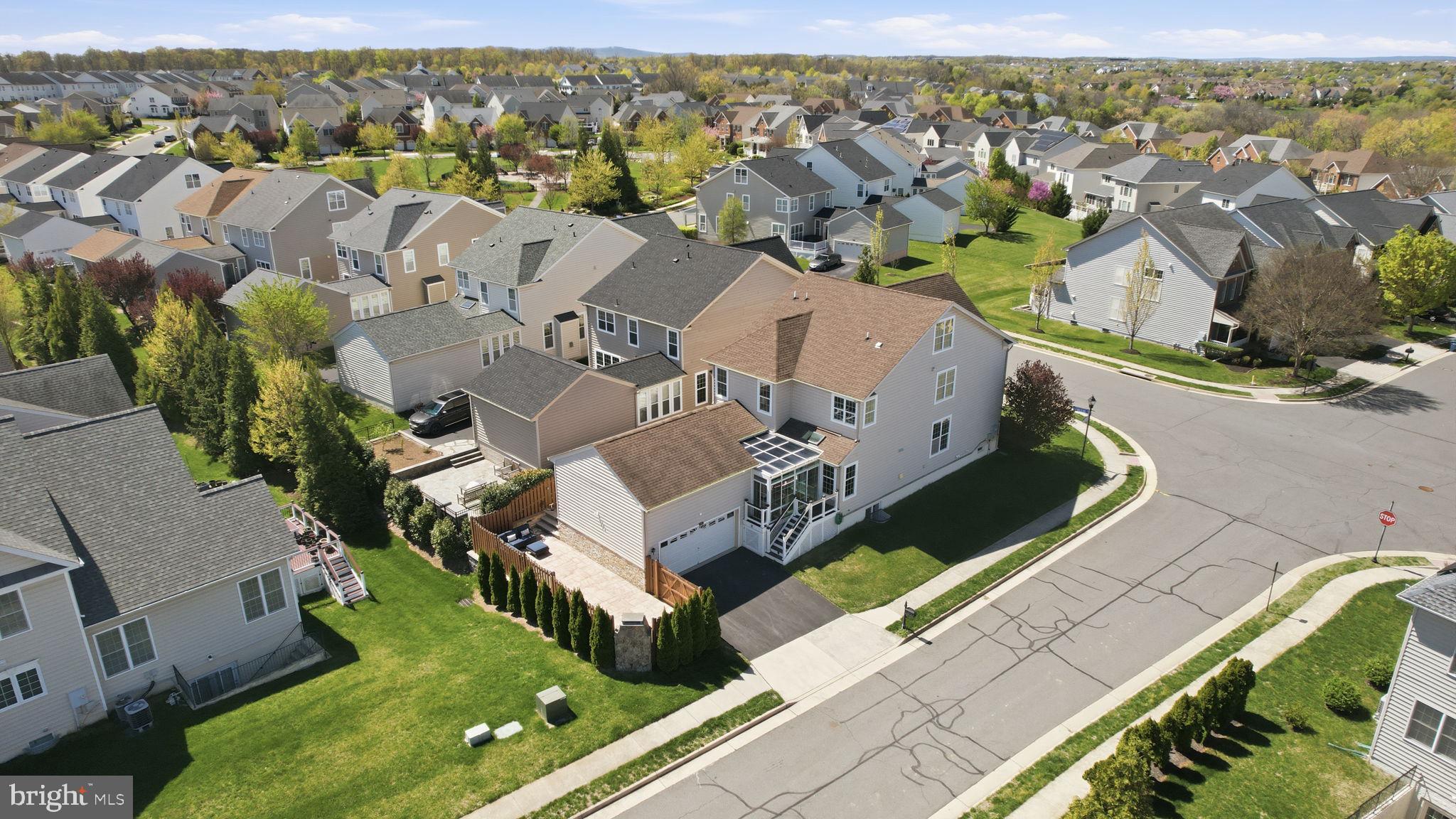 LOUDOUN VALLEY ESTATES 2 - Residential