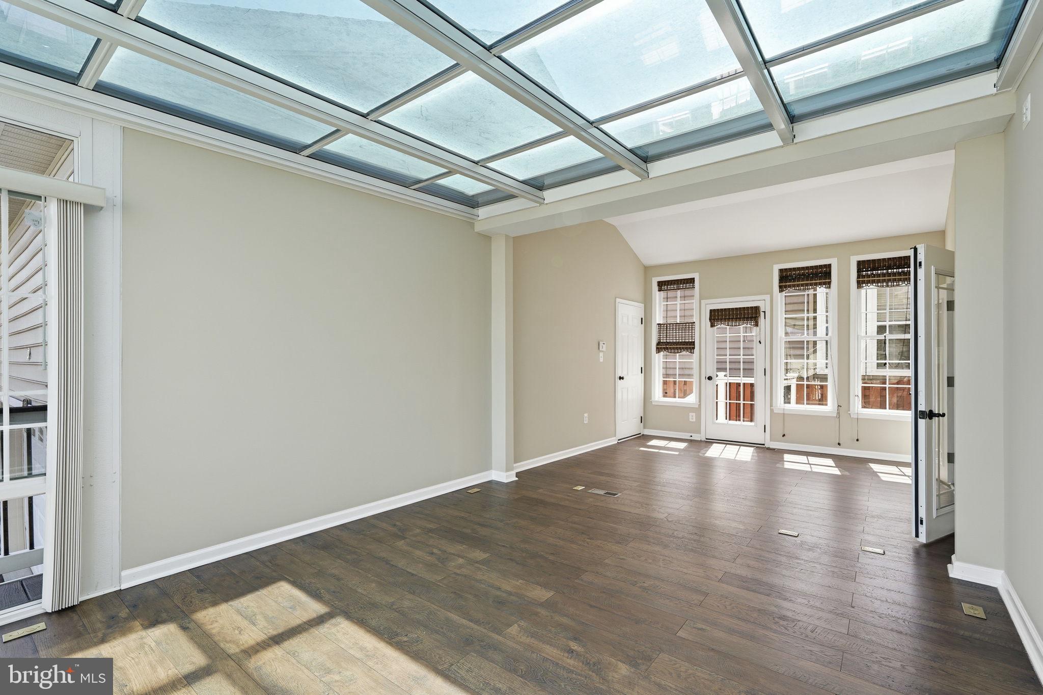 LOUDOUN VALLEY ESTATES 2 - Residential