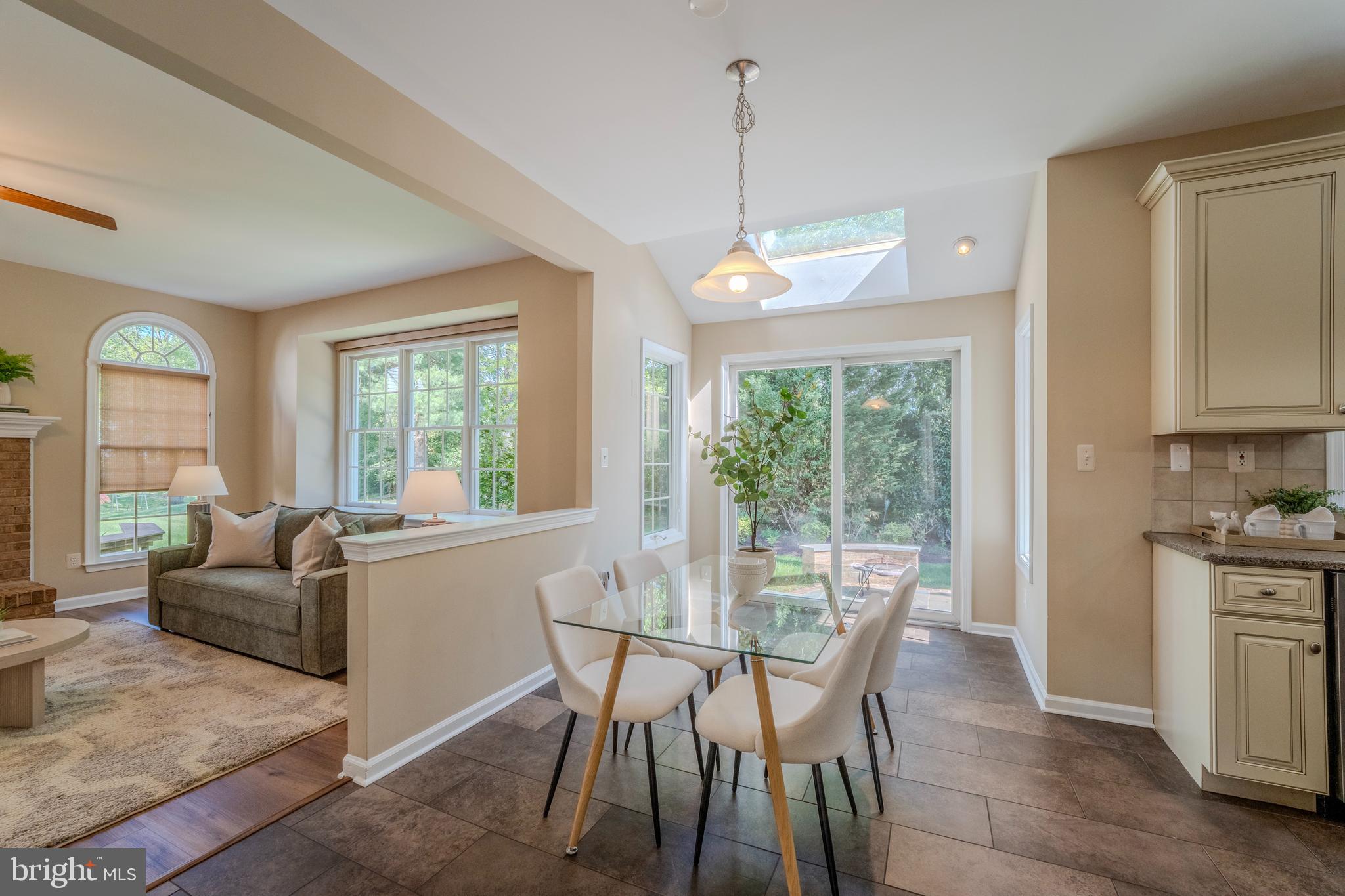 CRIPPENS CORNER - Residential
