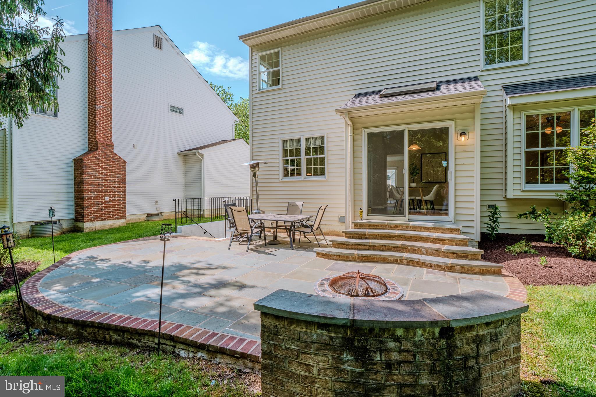 CRIPPENS CORNER - Residential