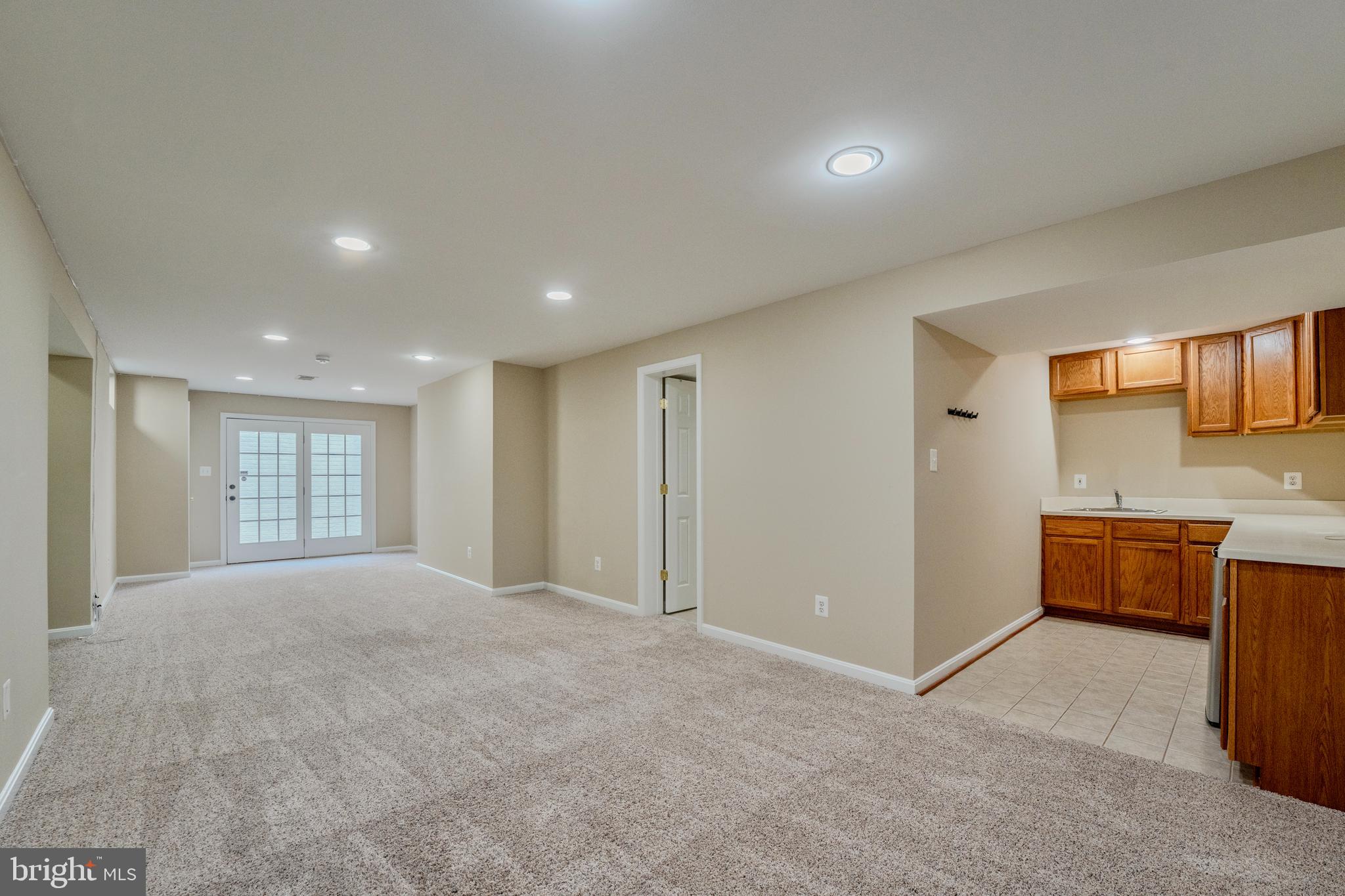 CRIPPENS CORNER - Residential