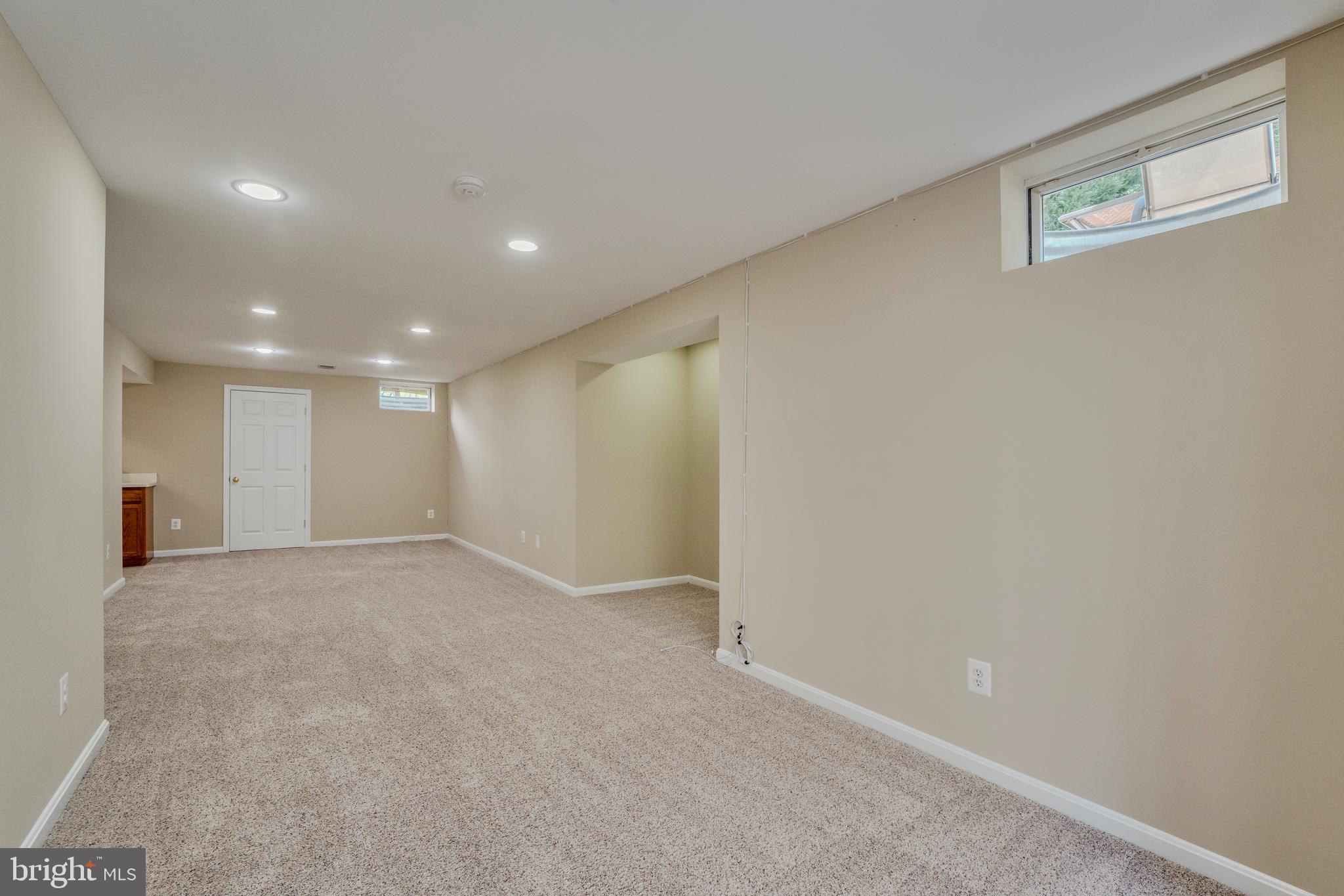 CRIPPENS CORNER - Residential