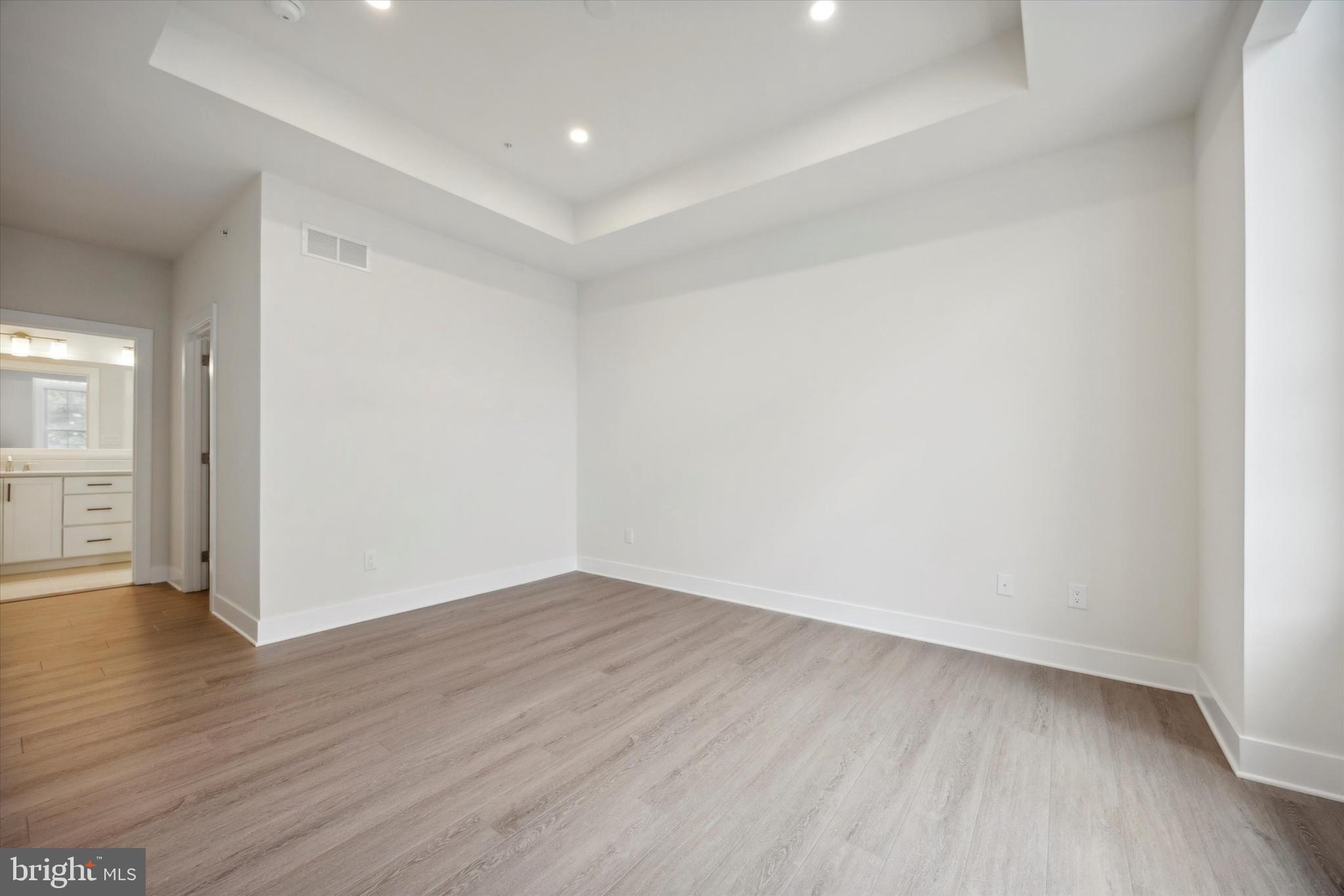 BARCLAY HILL - Residential