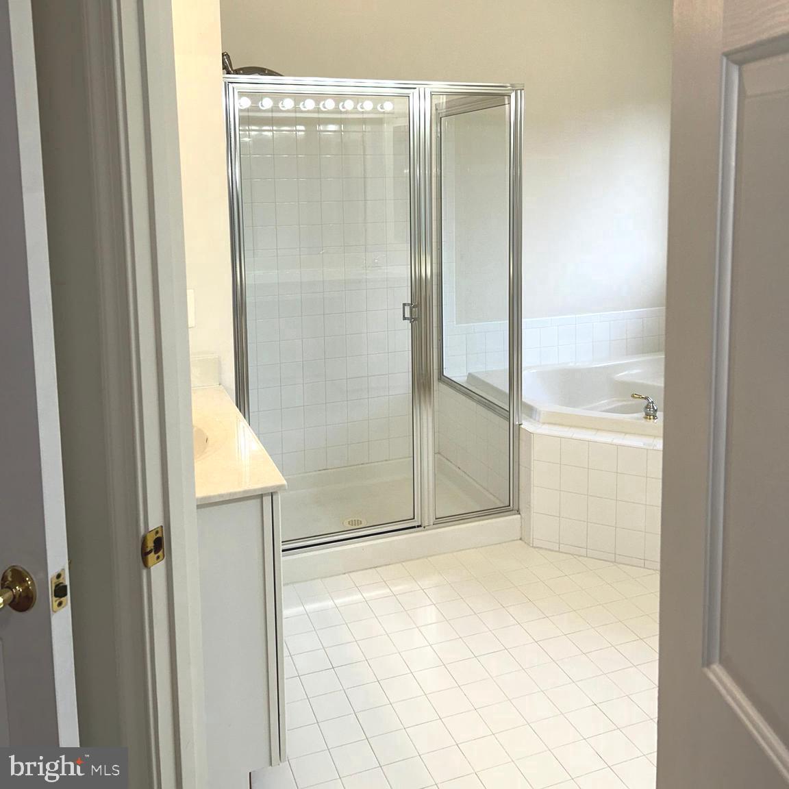 DUFIEF MILL ESTATES - Residential Lease