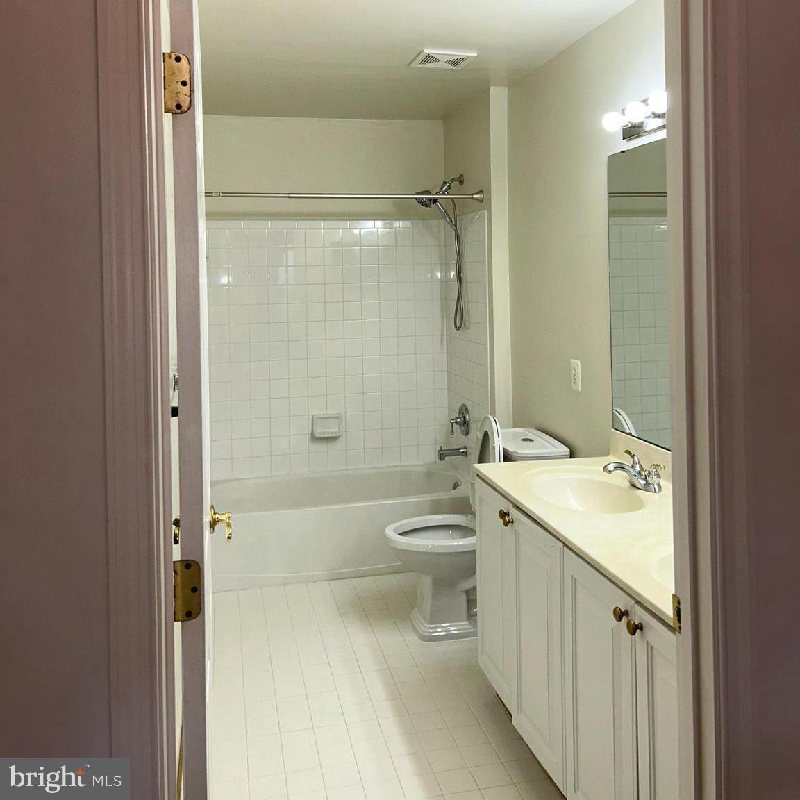 DUFIEF MILL ESTATES - Residential Lease