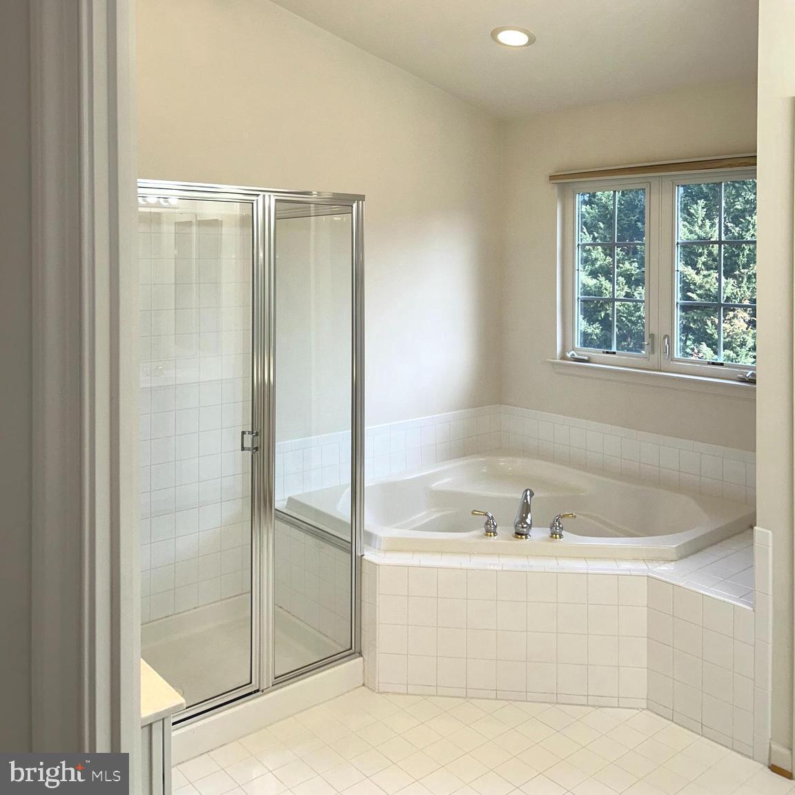 DUFIEF MILL ESTATES - Residential Lease