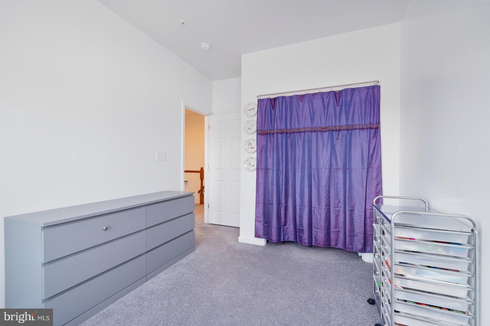 RIVERWATCH IND HEAD - Residential Lease