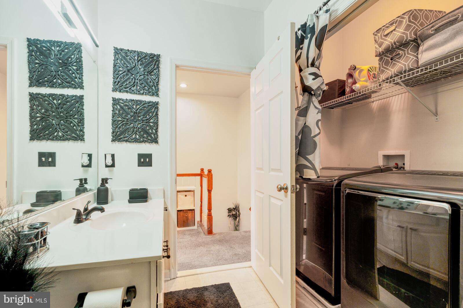 RIVERWATCH IND HEAD - Residential Lease