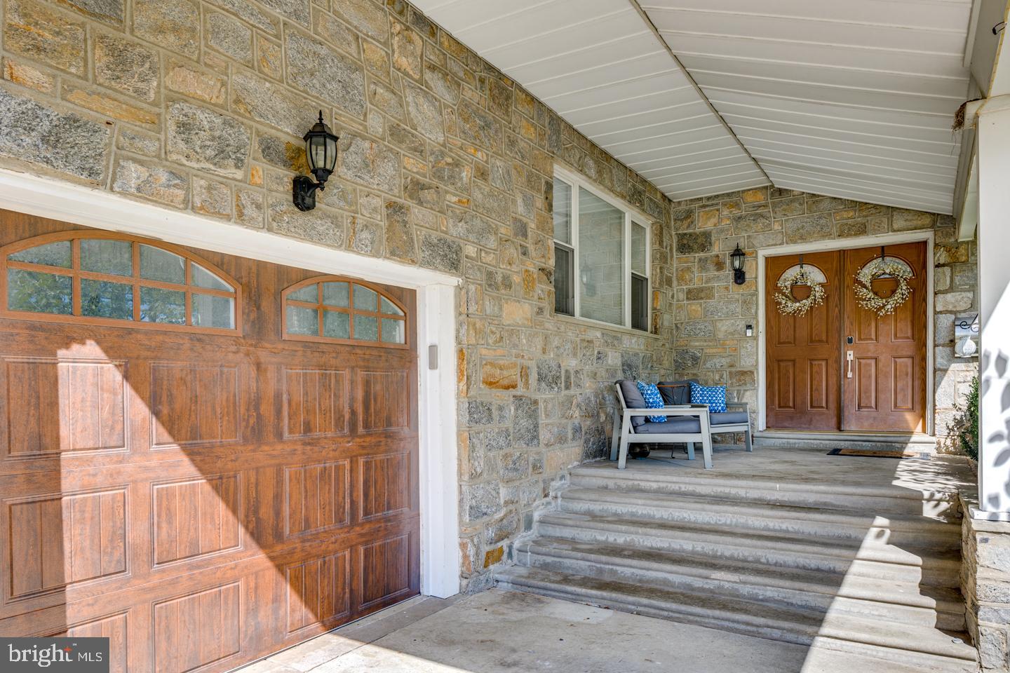 421 FIRESIDE LANE