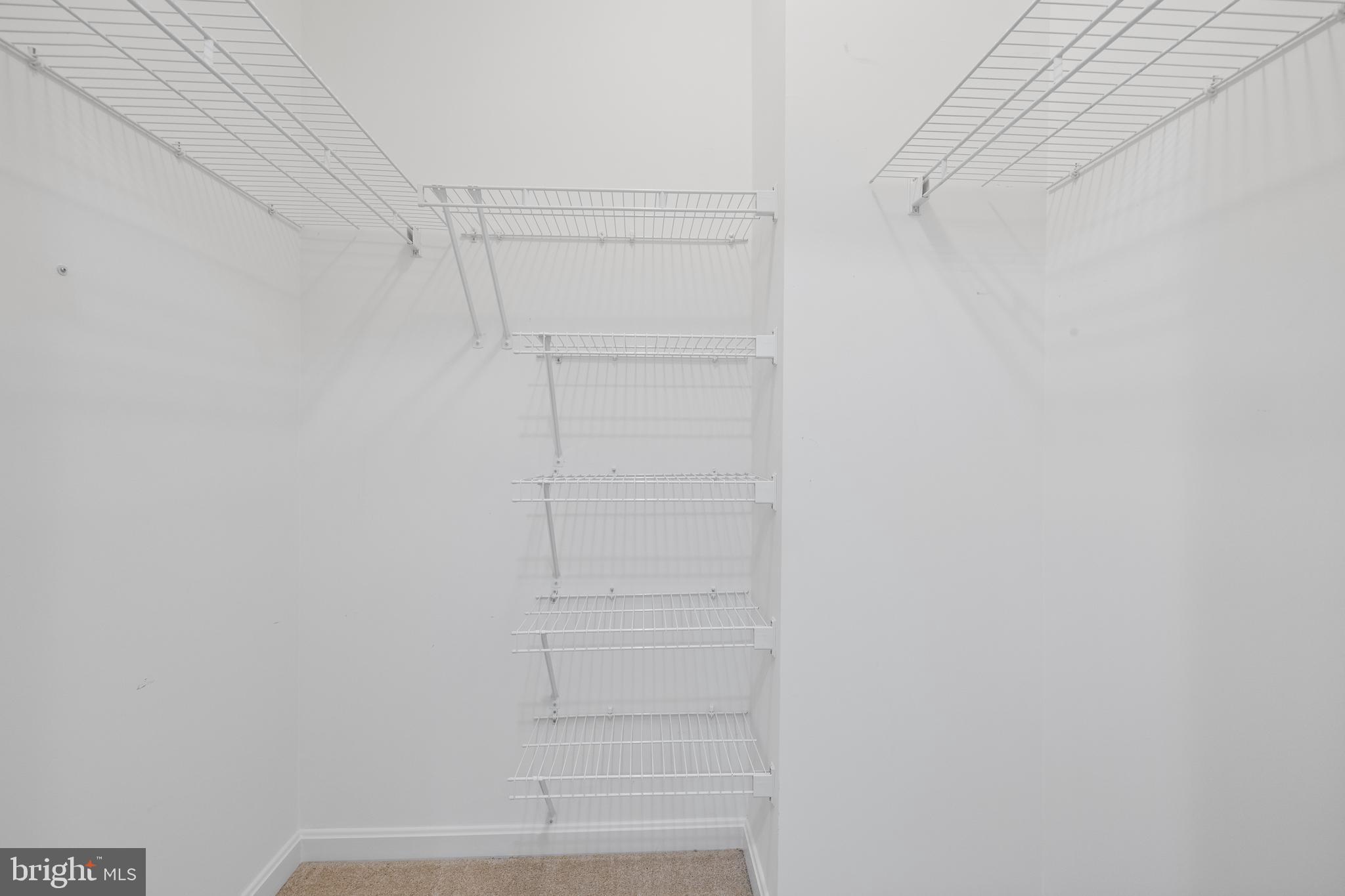 LEISURE WORLD - Residential