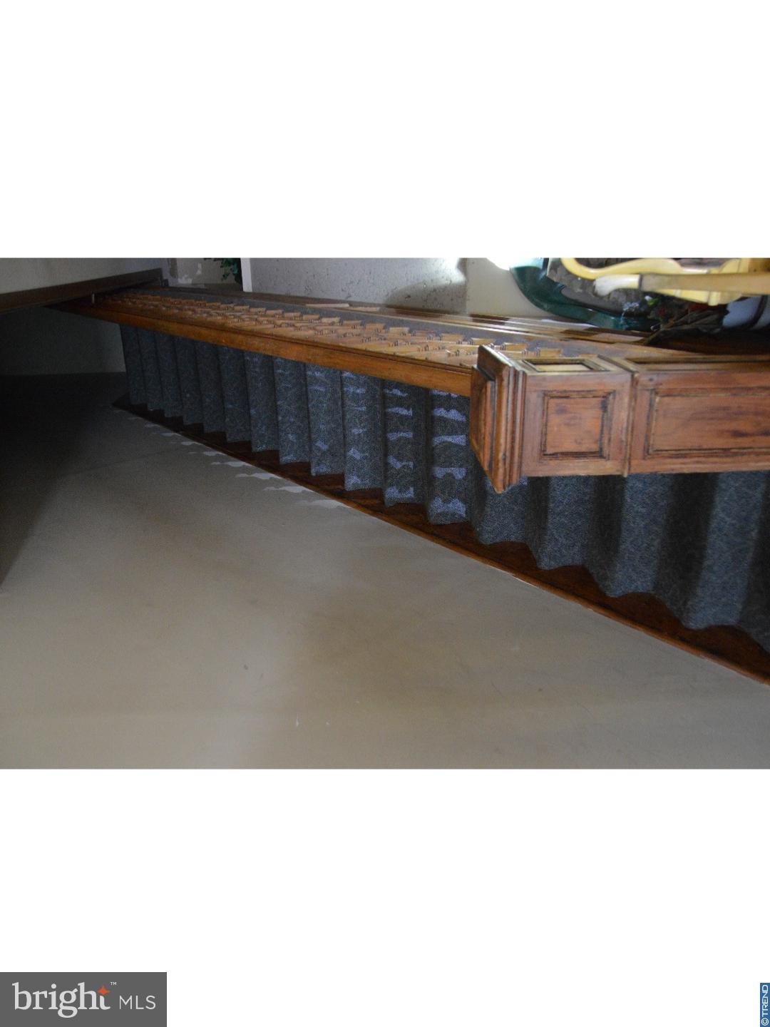 NEW PHILADELPHIA - Commercial Sale