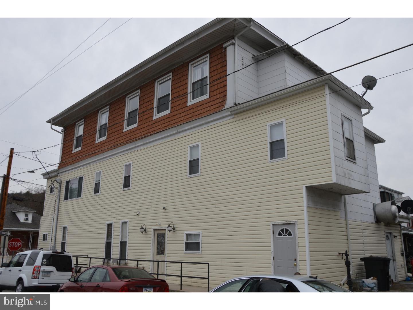 NEW PHILADELPHIA - Commercial Sale