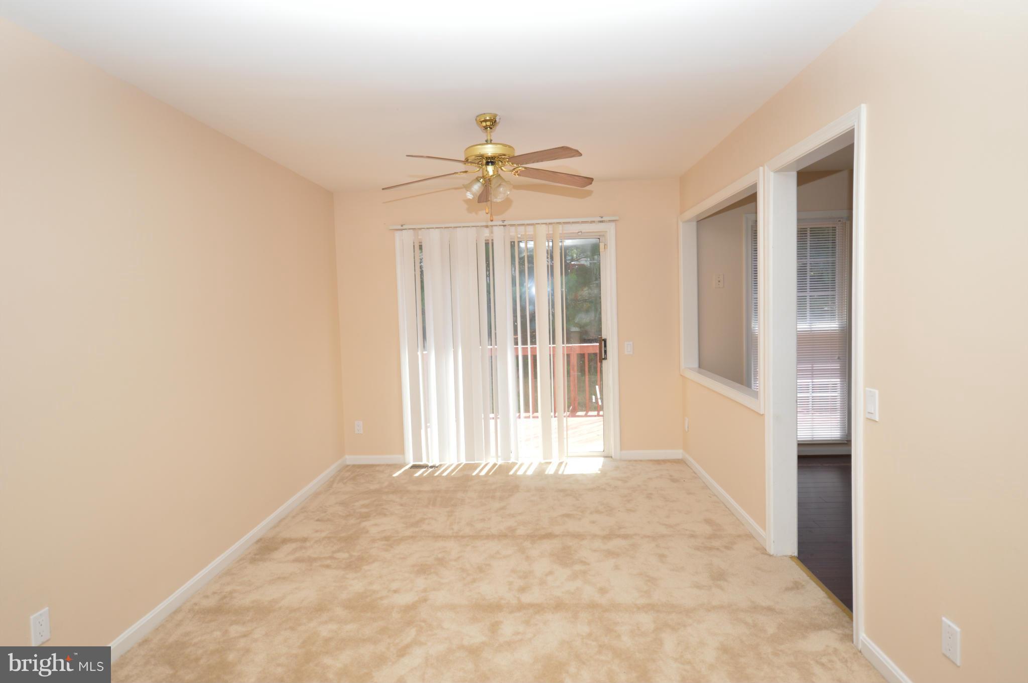 ENGLAND RUN - Residential Lease