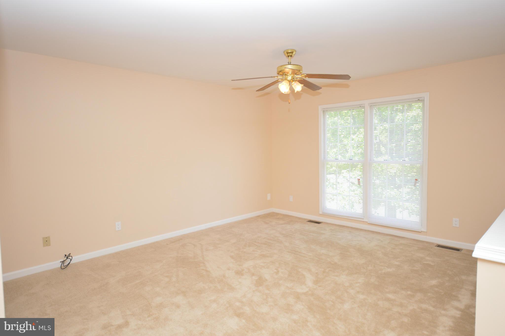 ENGLAND RUN - Residential Lease