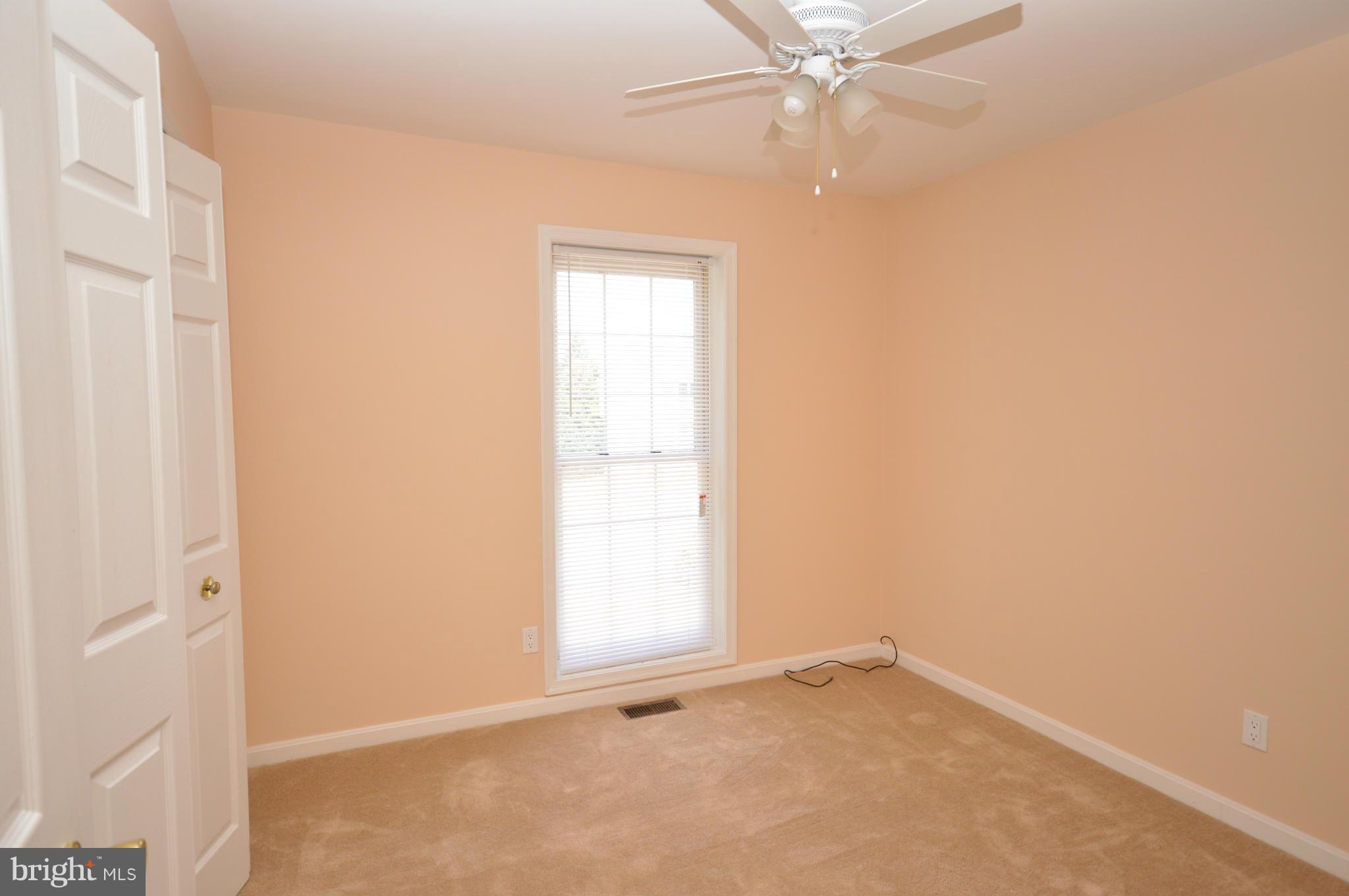 ENGLAND RUN - Residential Lease