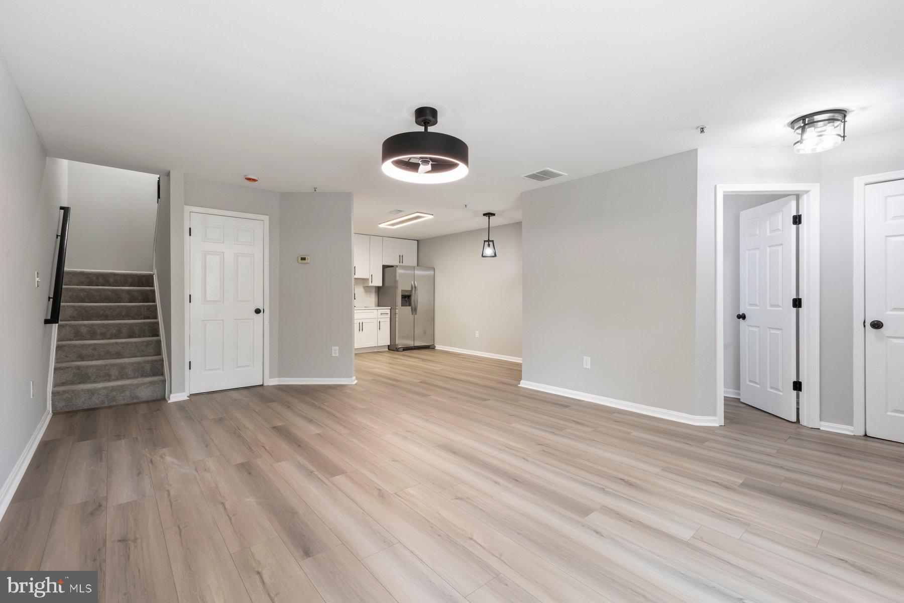 8928 MALLARD COURT