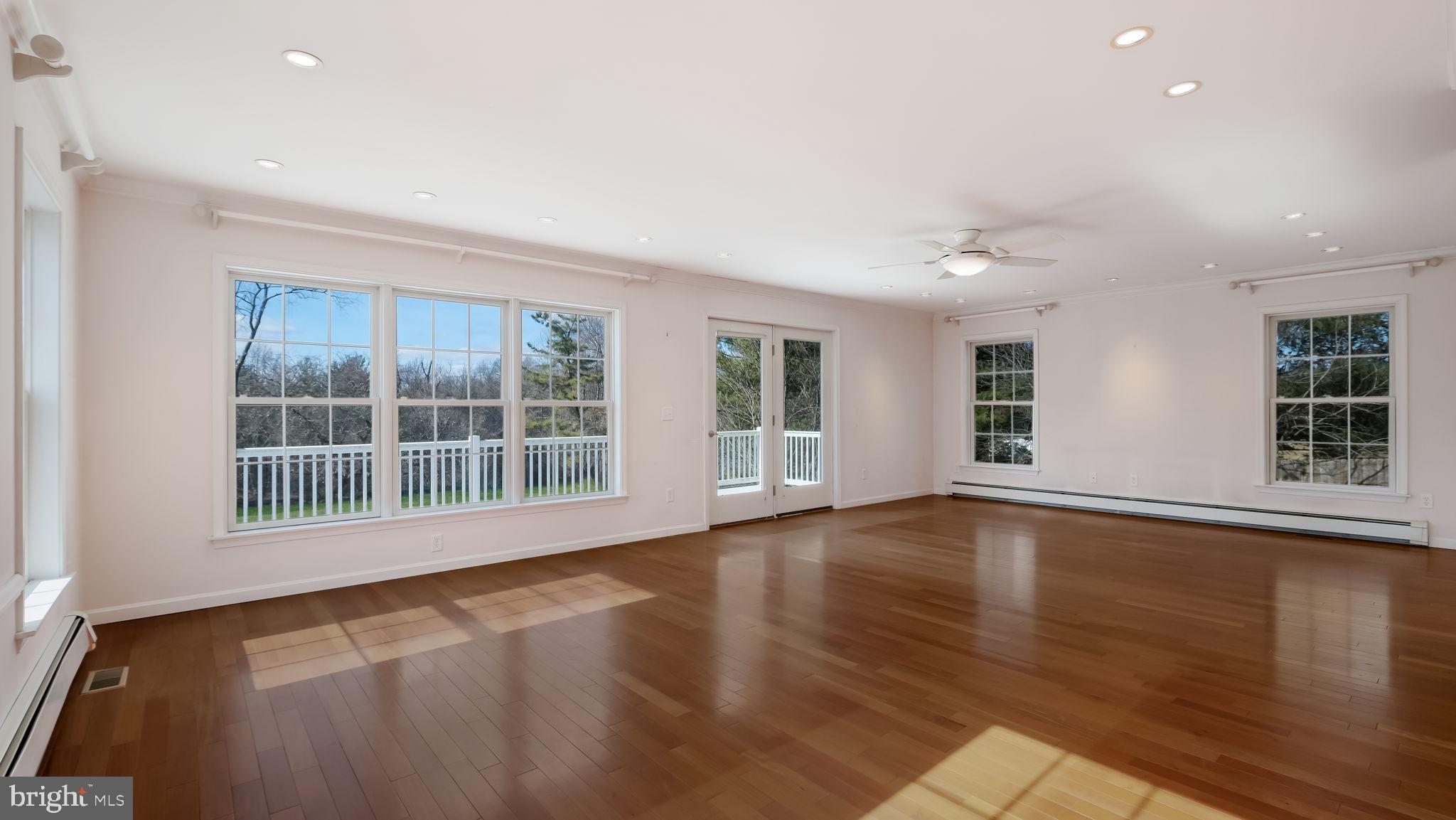 SOLEBURY FARMS EST - Residential