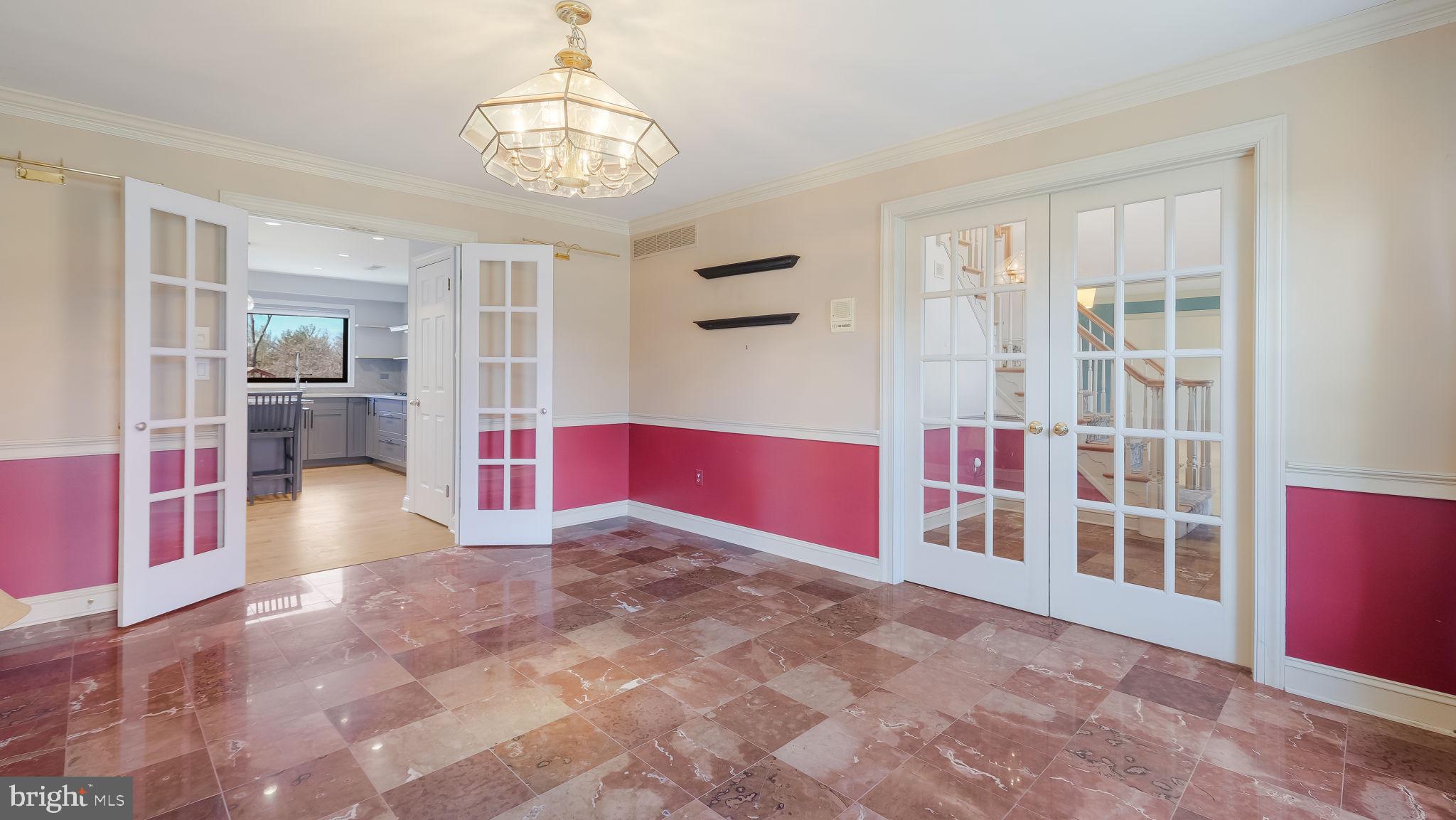 SOLEBURY FARMS EST - Residential