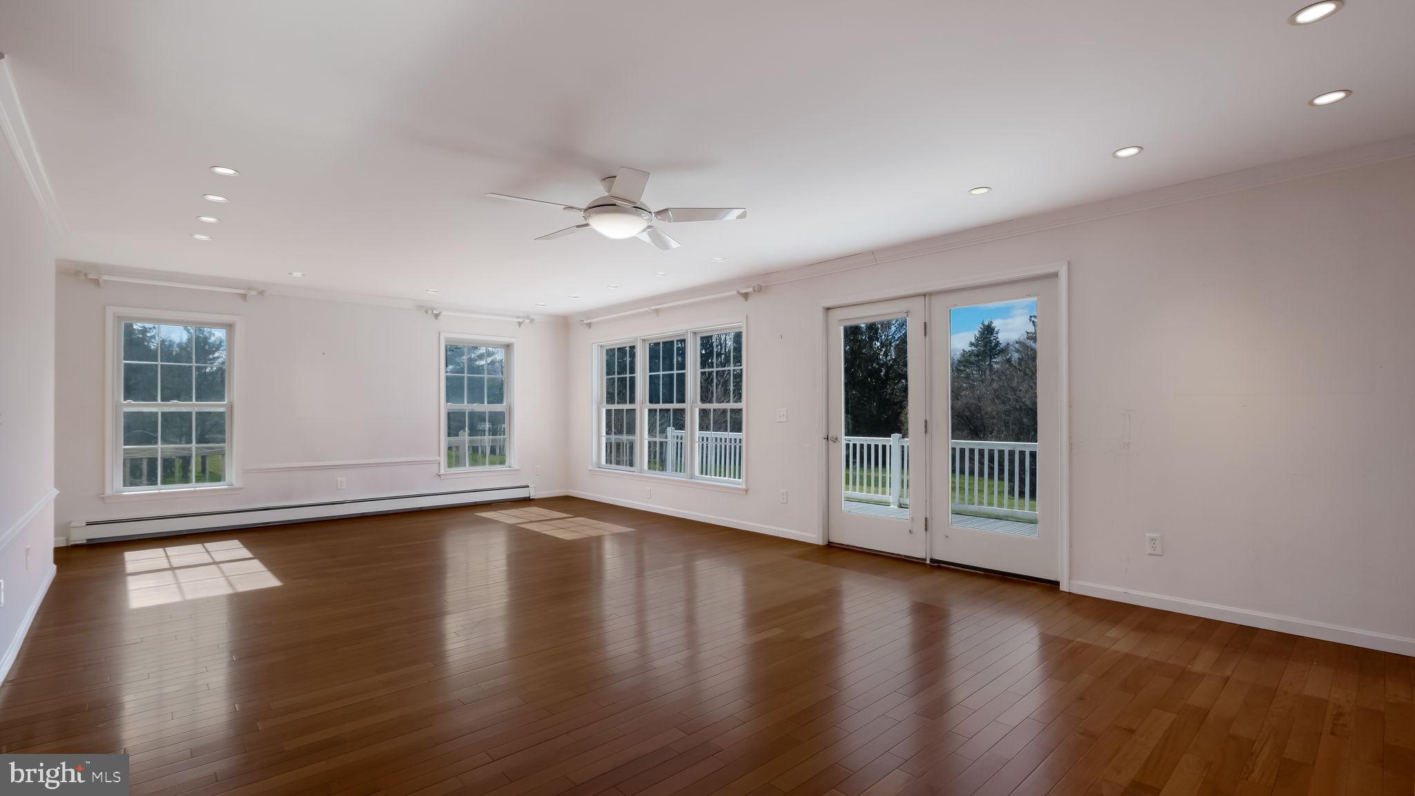 SOLEBURY FARMS EST - Residential