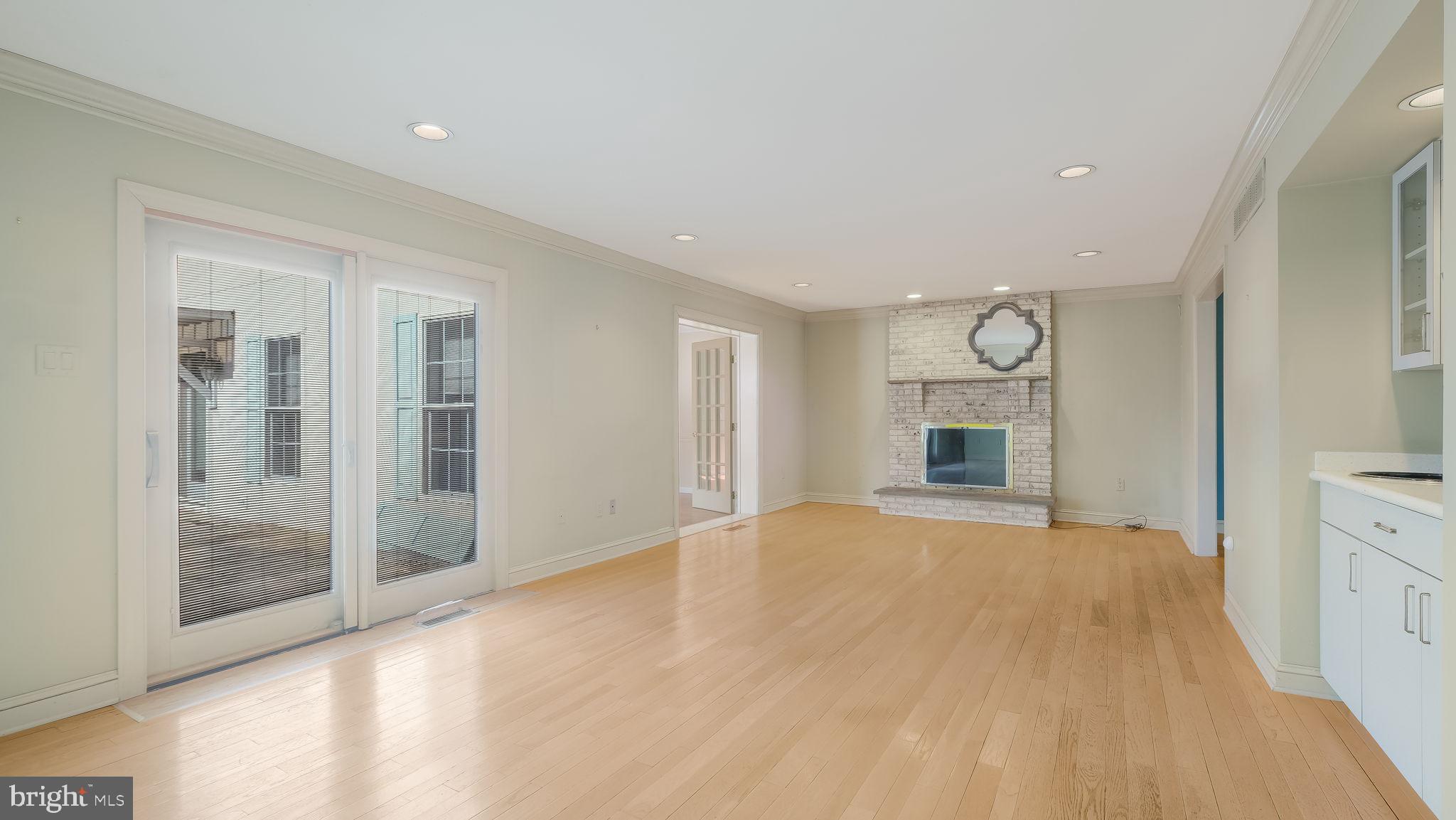 SOLEBURY FARMS EST - Residential