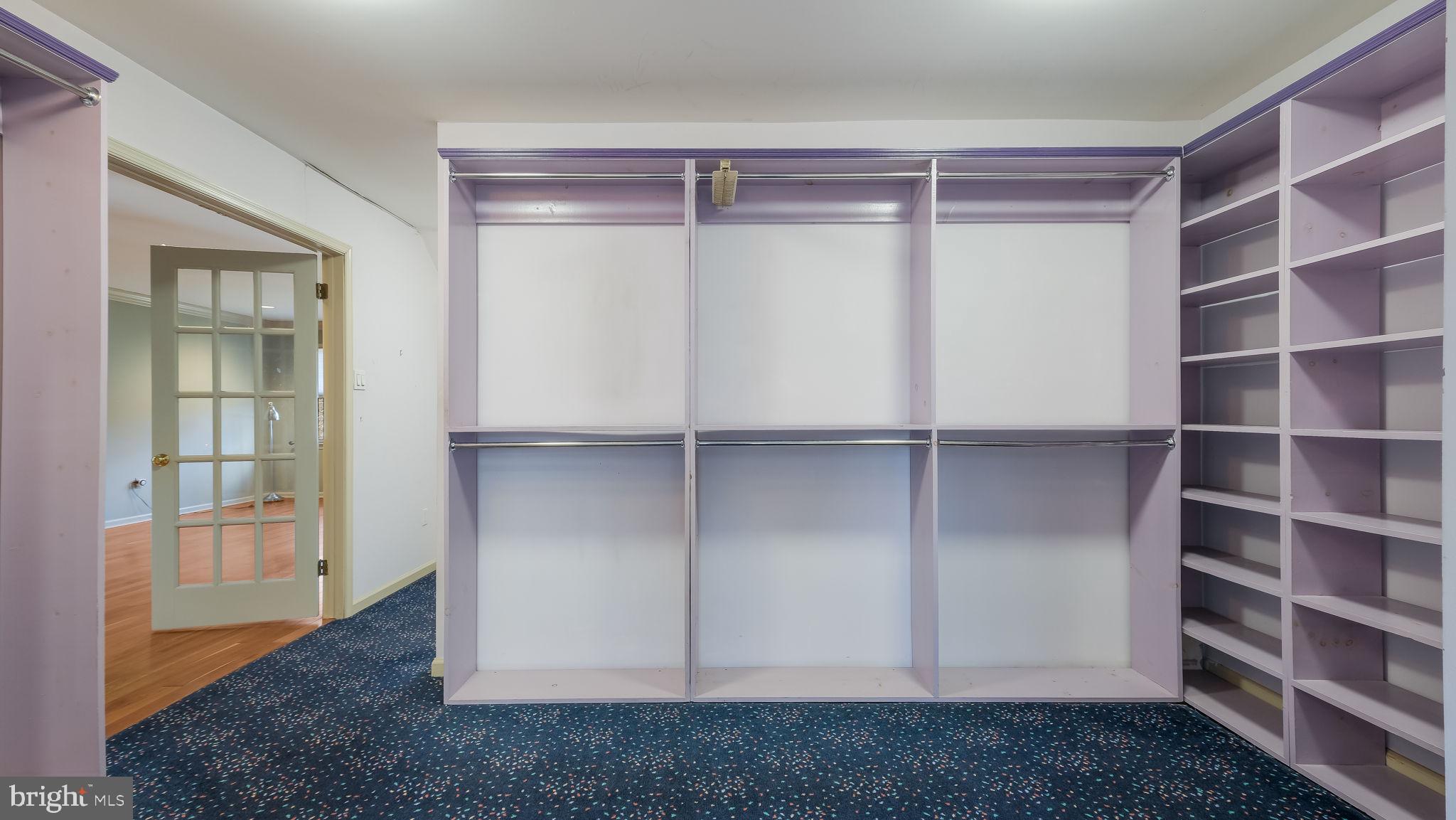 SOLEBURY FARMS EST - Residential