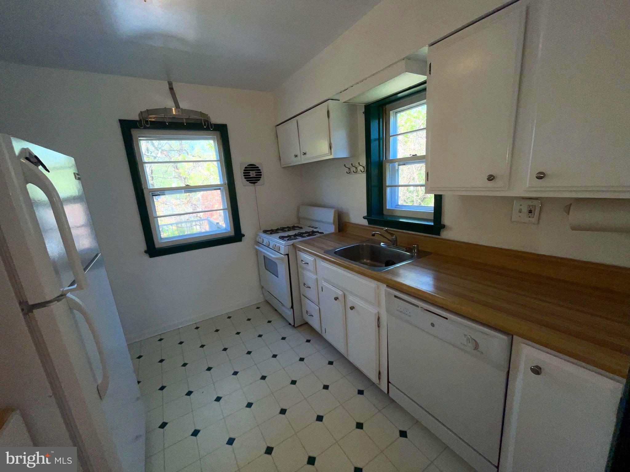 CHEVERLY - Residential Lease