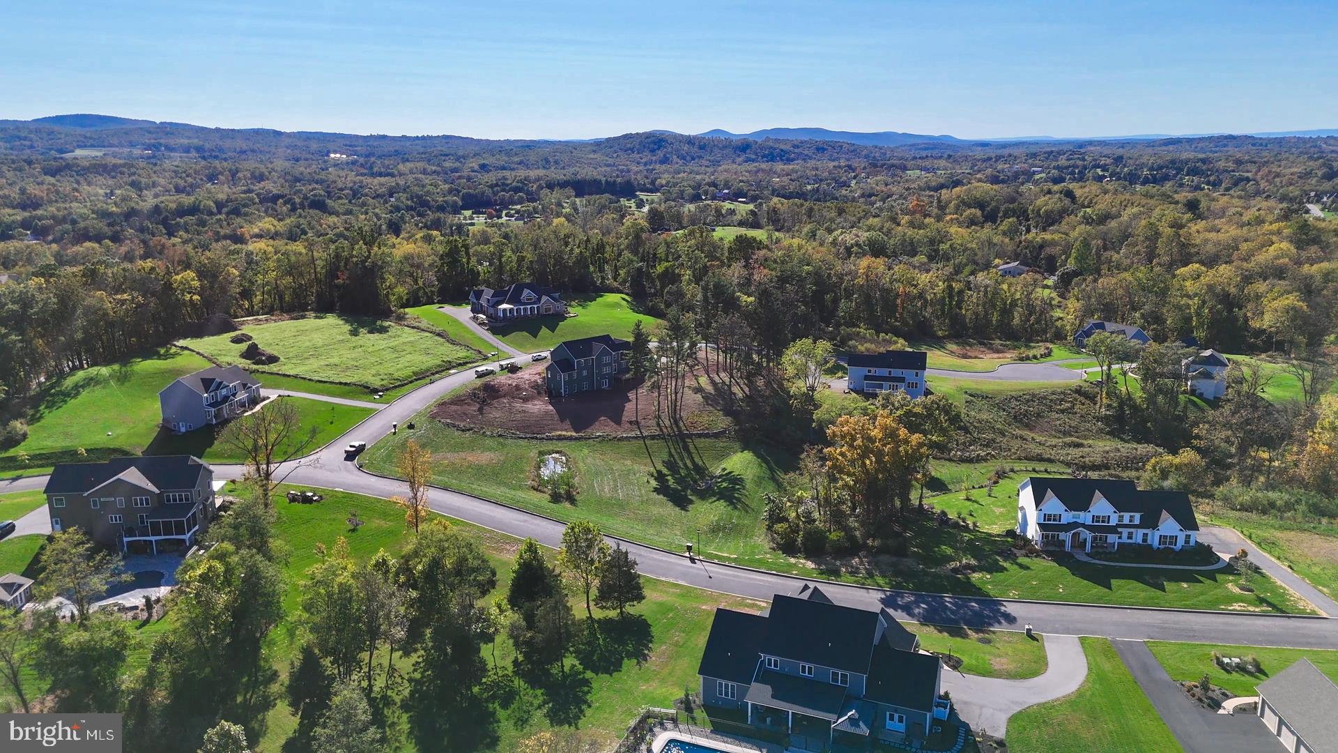 OAK HILL - Land