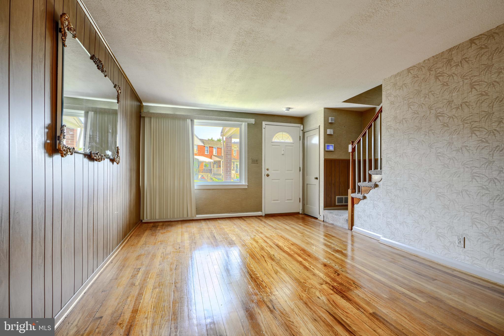 GRAY MANOR HOMES - Residential Lease