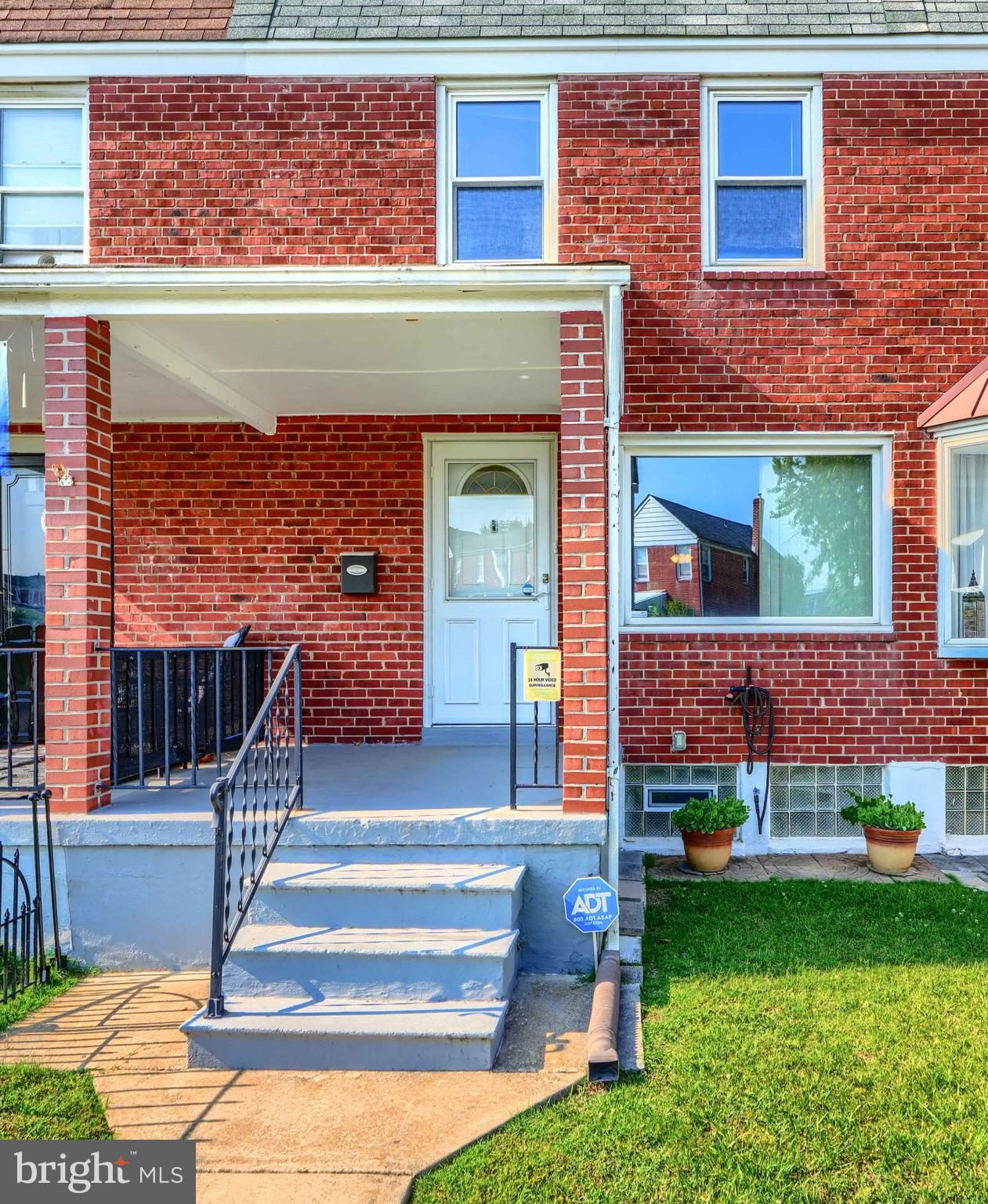 ***WELCOME TO YOUR NEW HOME***DON’T MISS THIS CHARMING 3 BEDROOM, 1.5 BATH TOWNHOME WITH A RETRO INTERIOR THAT’S SURE TO IMPRESS. HIGHLIGHTS INCLUDE GLEAMING HARDWOOD FLOORS, A FINISHED BASEMENT PERFECT FOR ENTERTAINING AND A FAMILY ROOM RIGHT OFF OF THE KITCHEN. A 2 CAR CARPORT ADDS TO THE CONVENIENCES OF THIS PET-FREE PROPERTY. SCHEDULE YOUR SHOWING TODAY!!***THIS HOME IS CONVENIENTLY LOCATED NEAR SHOPPING, RESTAURANTS, 695 AND 95. SCHEDULE YOUR SHOWING TODAY!****TENANT TO VERIFY SCHOOLS***
***Qualified Applicants must have a minimum credit score of 650. ***No evictions ***Household Income must be 3 times monthly rent.($5,400) ***All adult applicants (18+) must apply and meet requirements. ***Rental history and background checks will be reviewed as part of the application process. ***Application fees ($49.99)are non-refundable,***