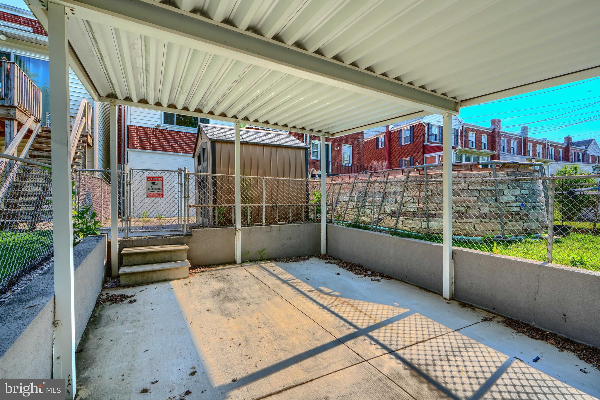 GRAY MANOR HOMES - Residential Lease