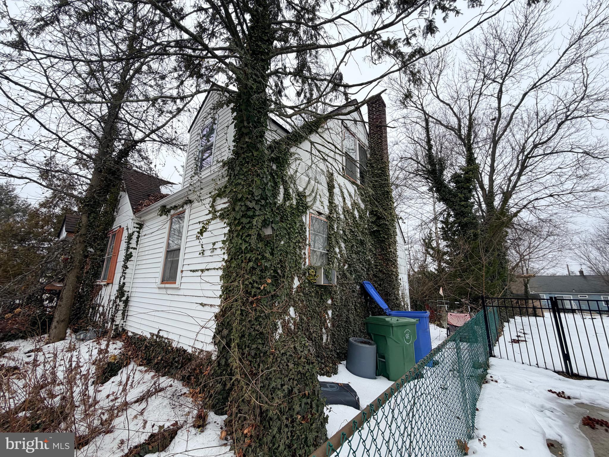 6 RHODE ISLAND AVENUE