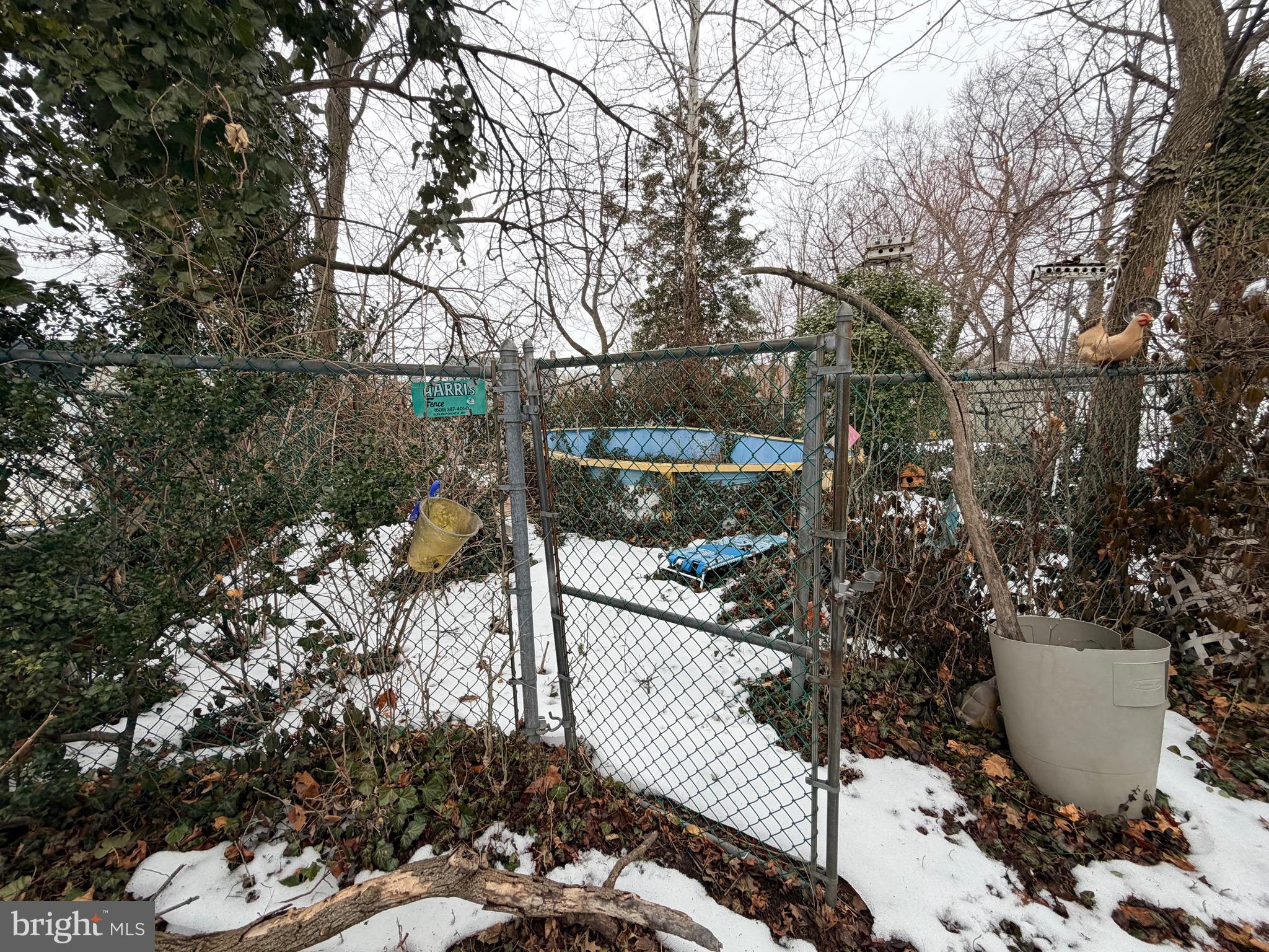 6 RHODE ISLAND AVENUE